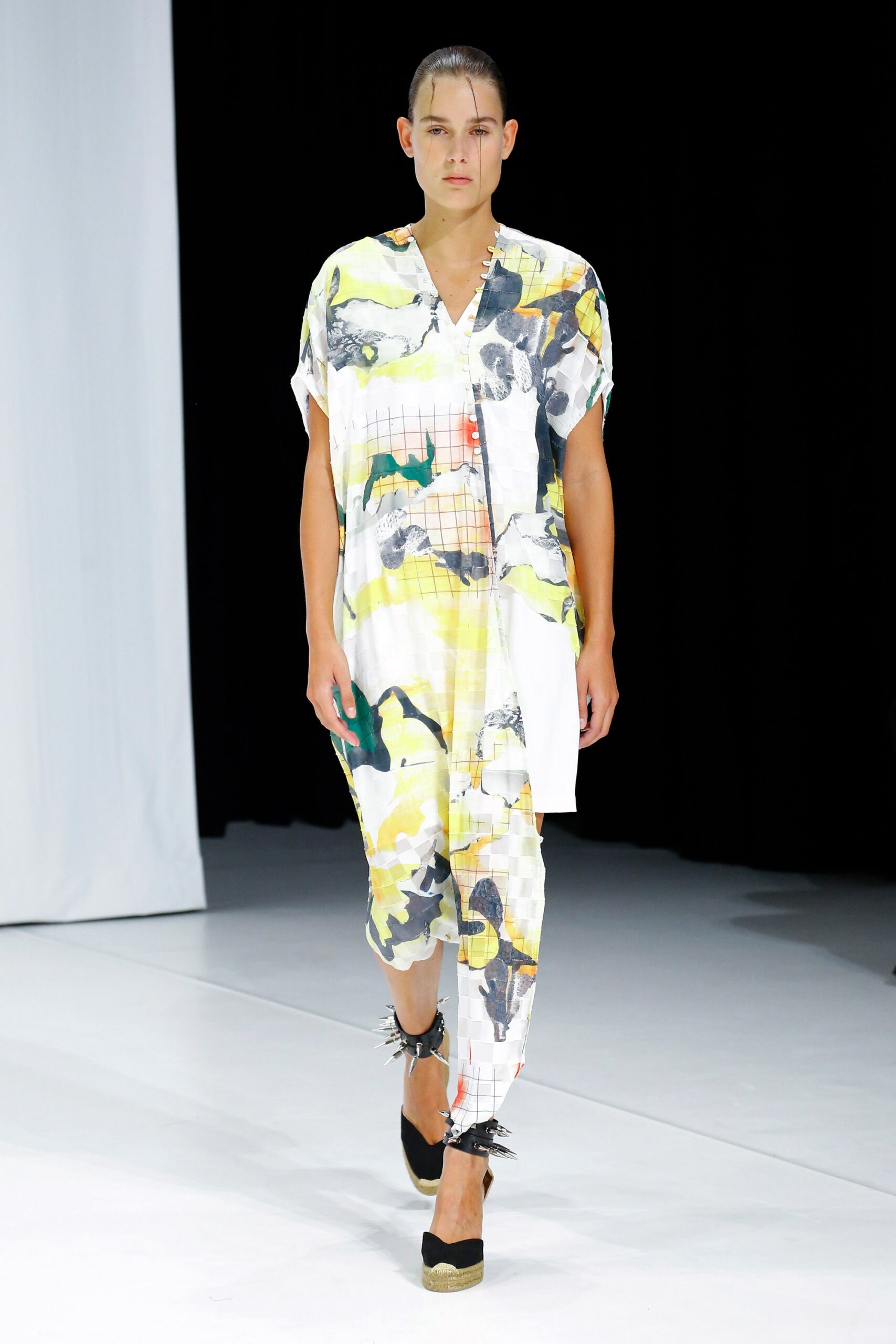 Chalayan S/S 19 Look 288