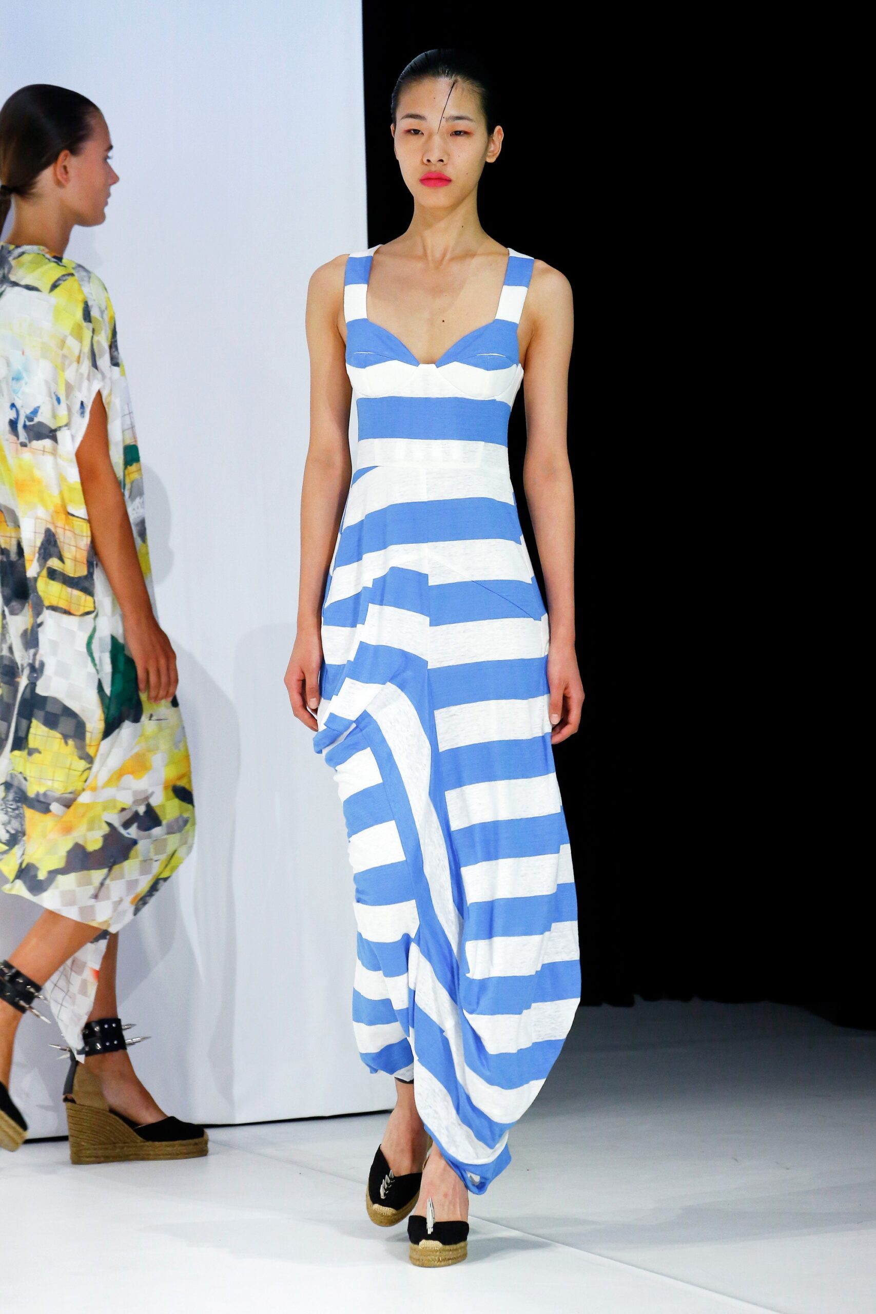 Chalayan S/S 19 Look 325