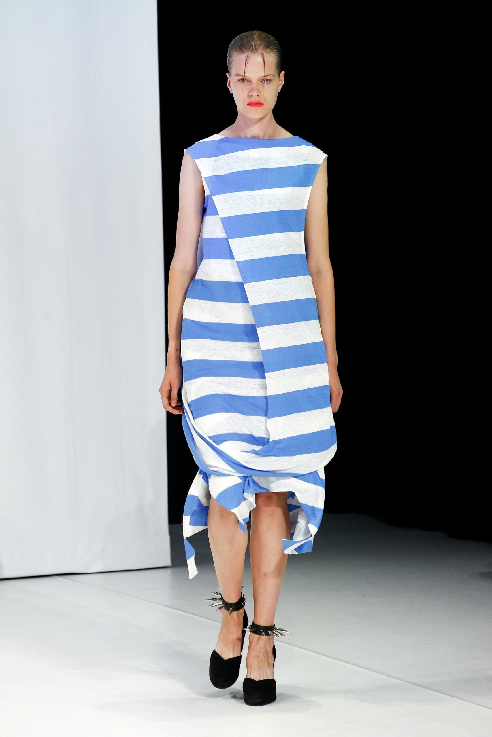 Chalayan S/S 19 Look 333