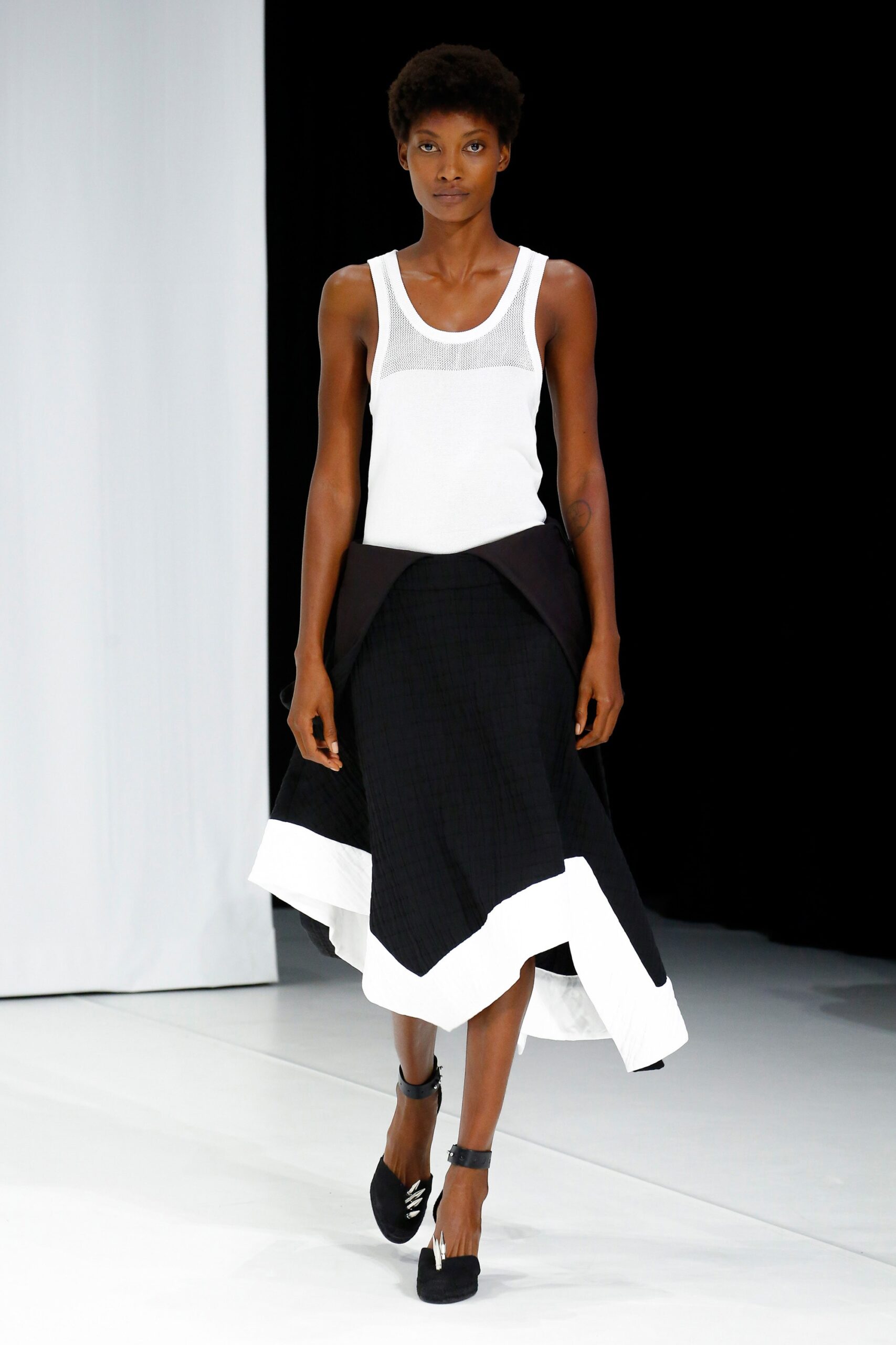 Chalayan S/S 19 Look 374