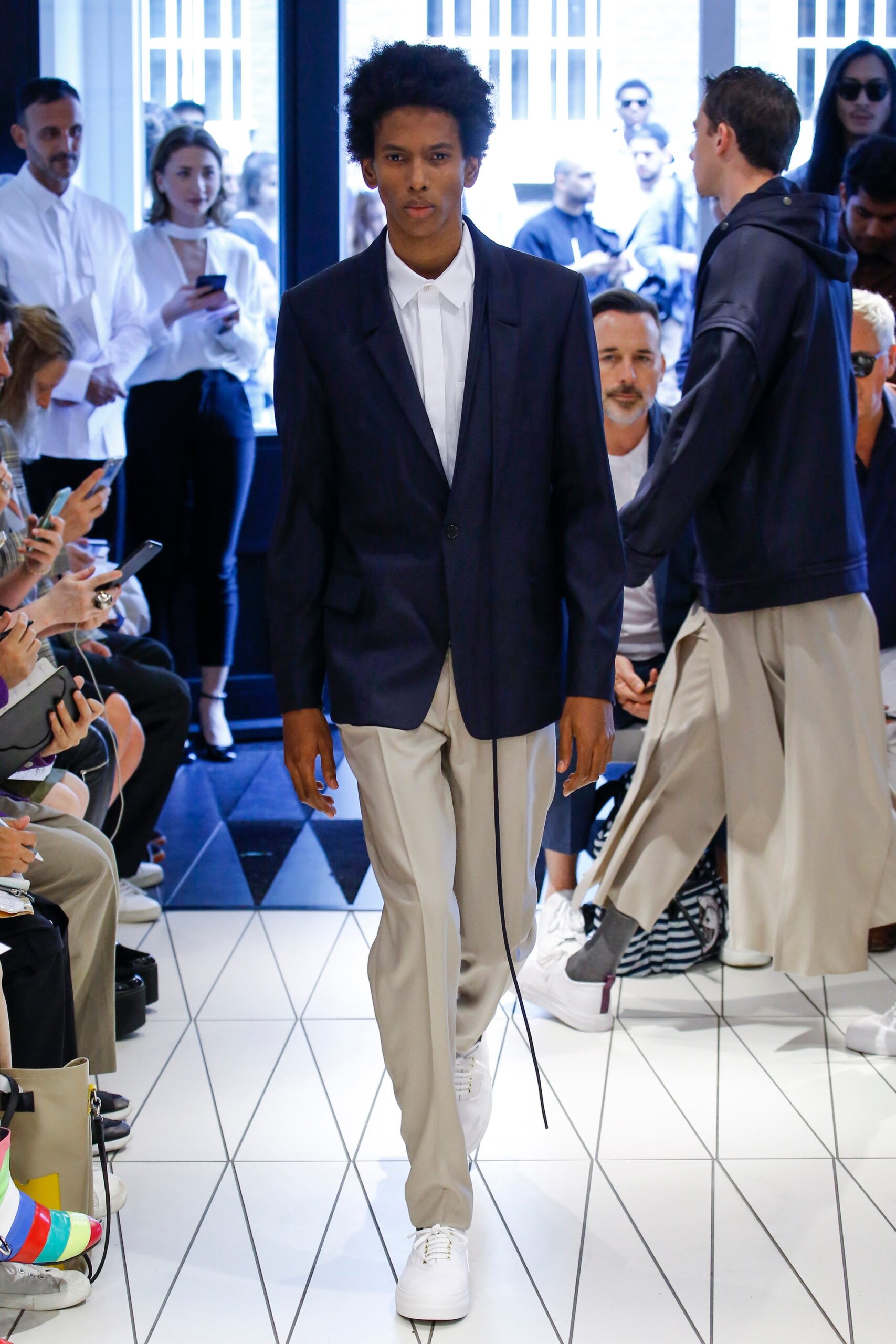Chalayan S/S 18 Menswear Look 101