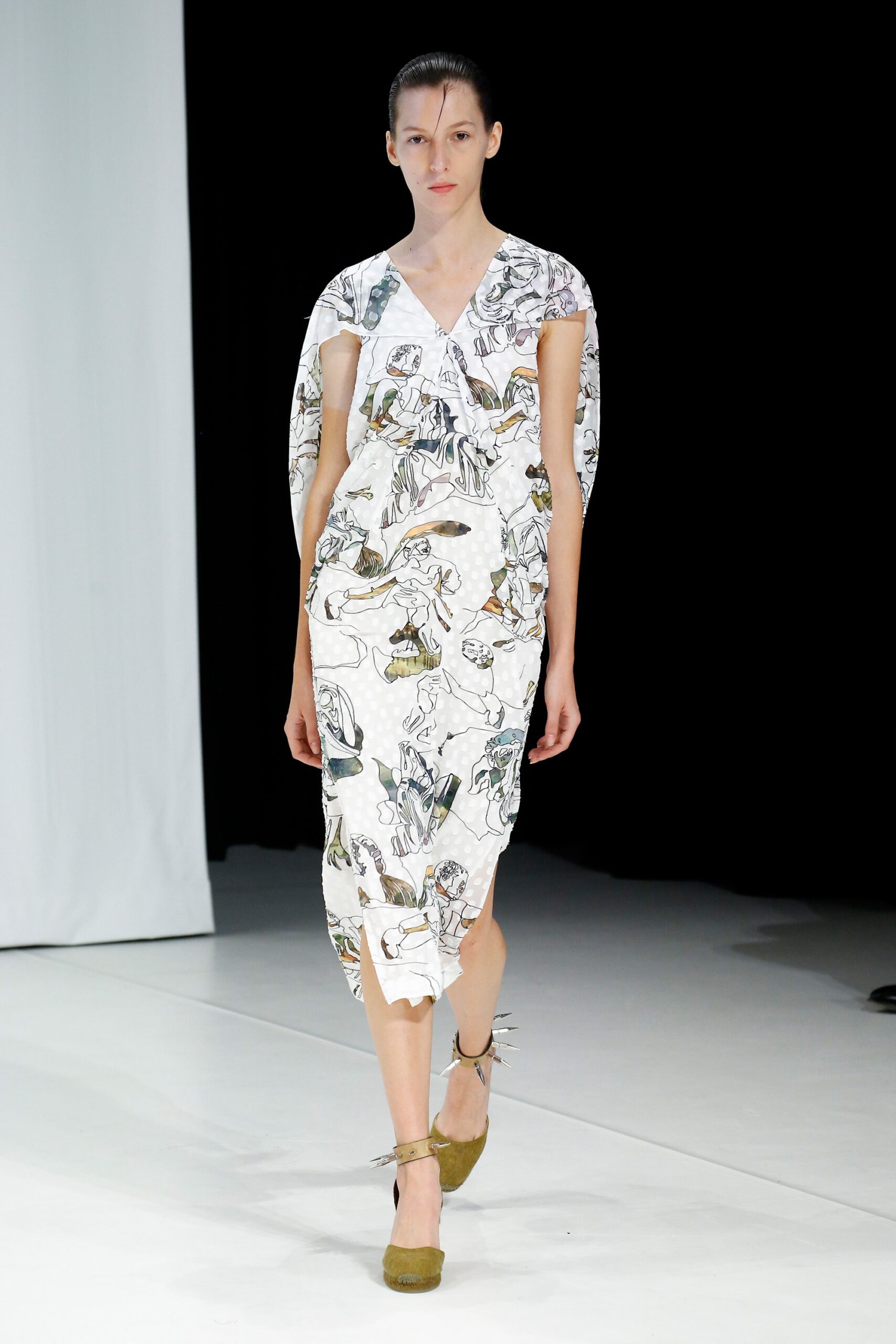 Chalayan S/S 19 Look 504