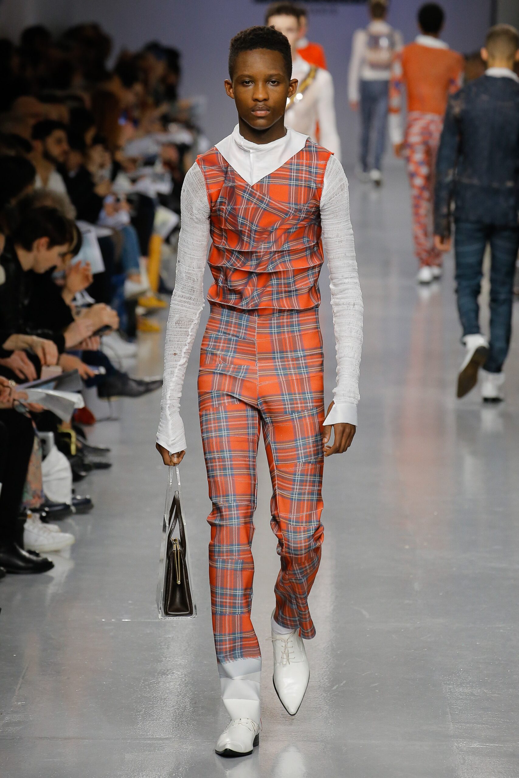 Central Saint Martins F/W 17 Look 61