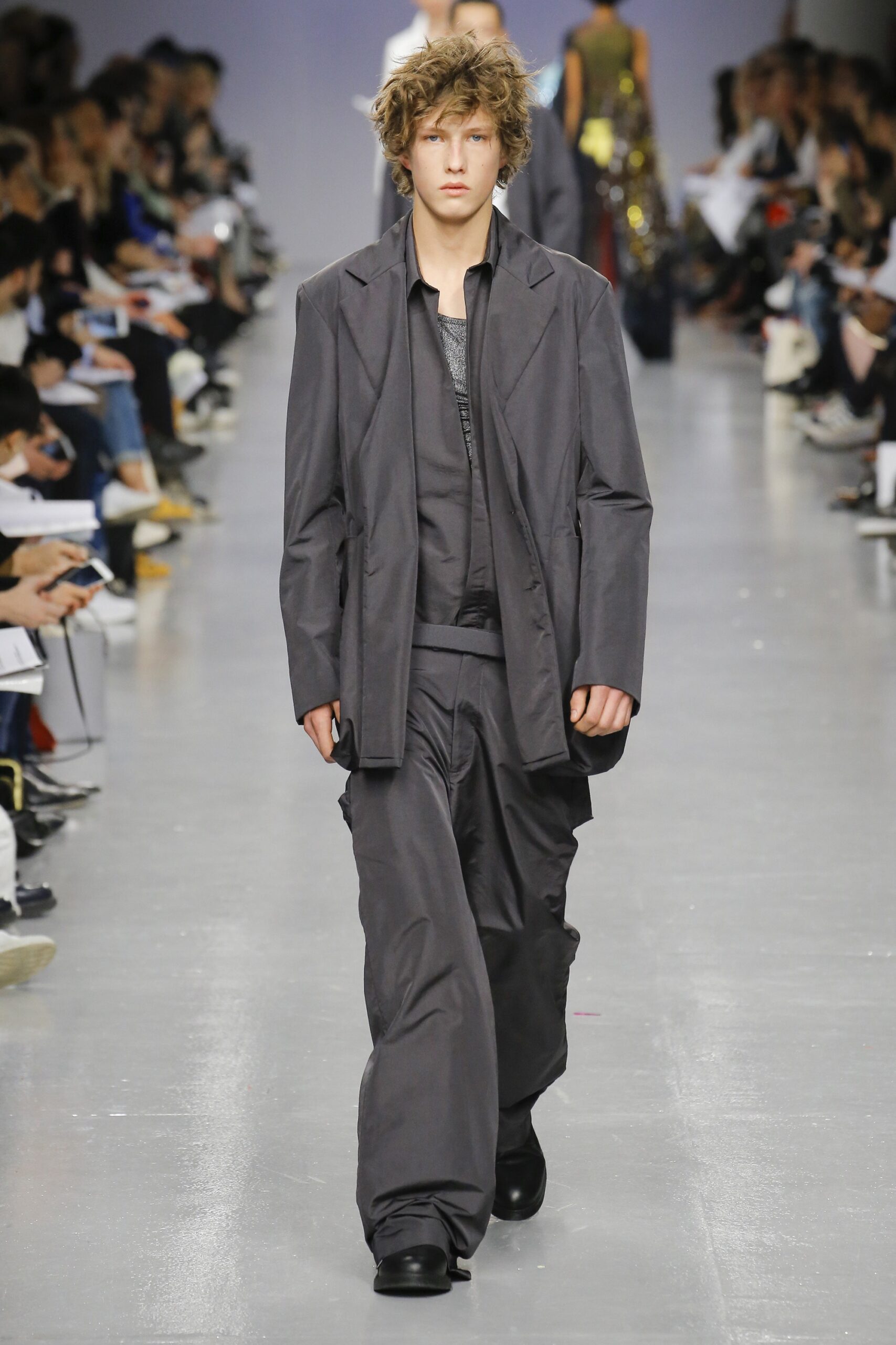 Central Saint Martins F/W 17 Look 90
