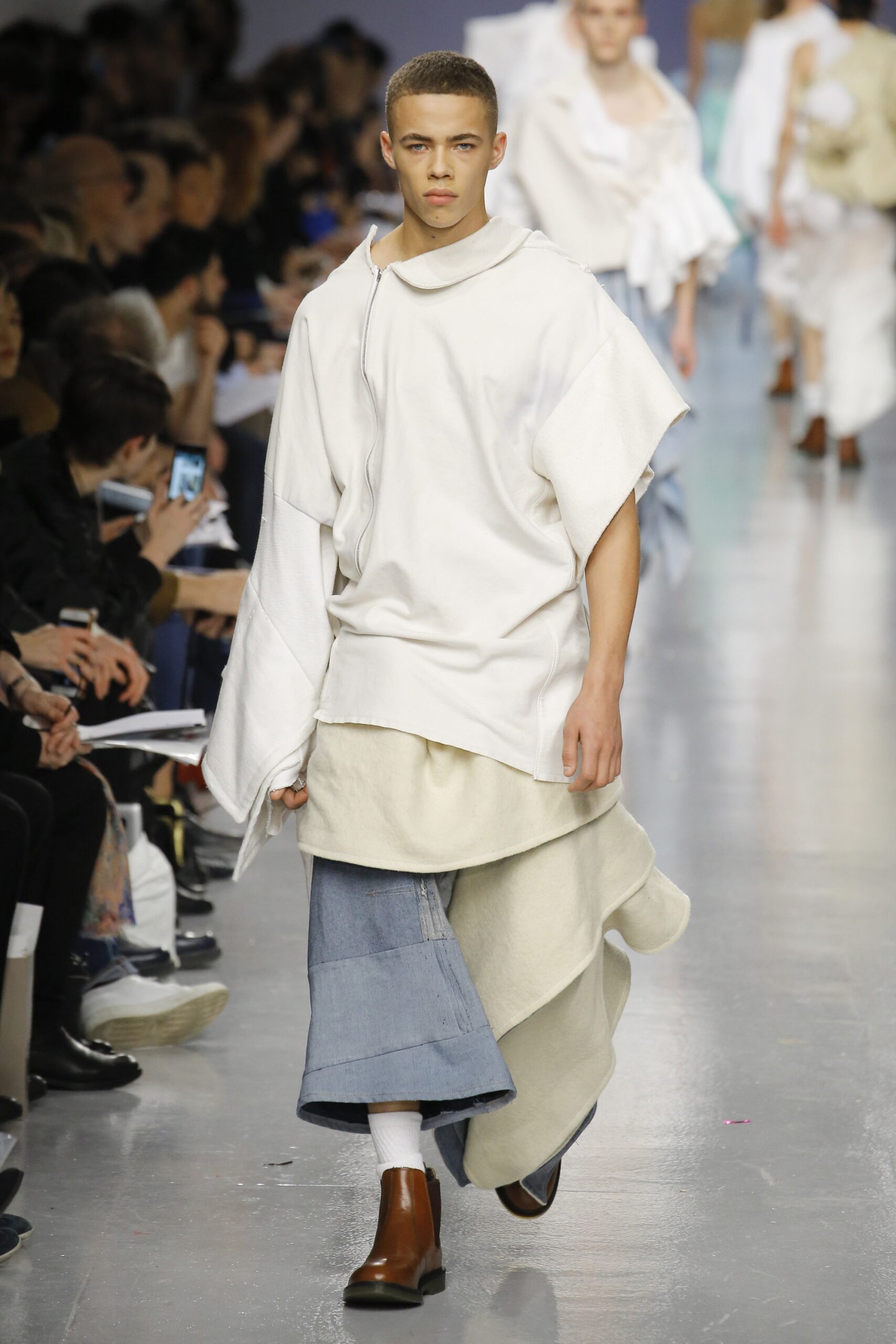Central Saint Martins F/W 17 Look 125