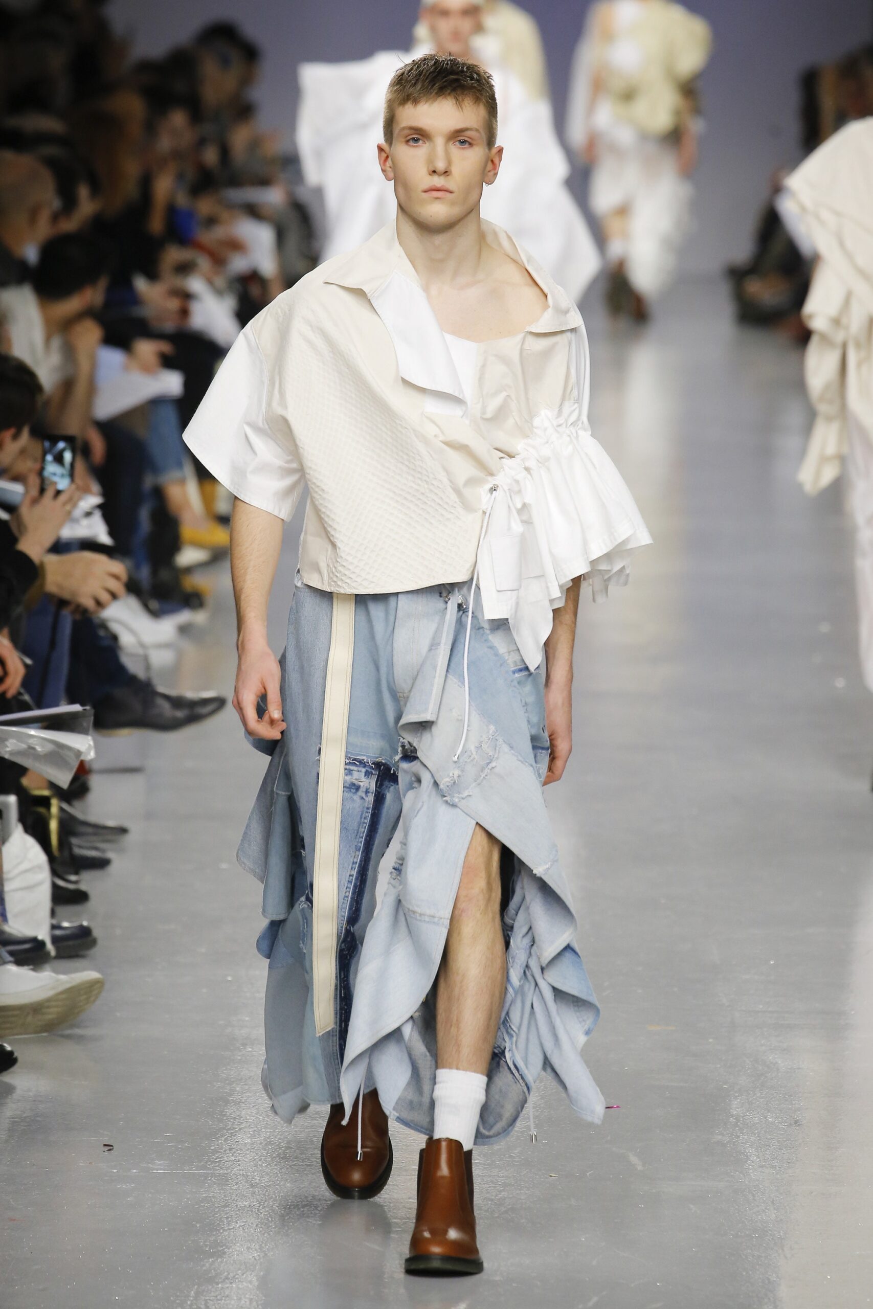 Central Saint Martins F/W 17 Look 126