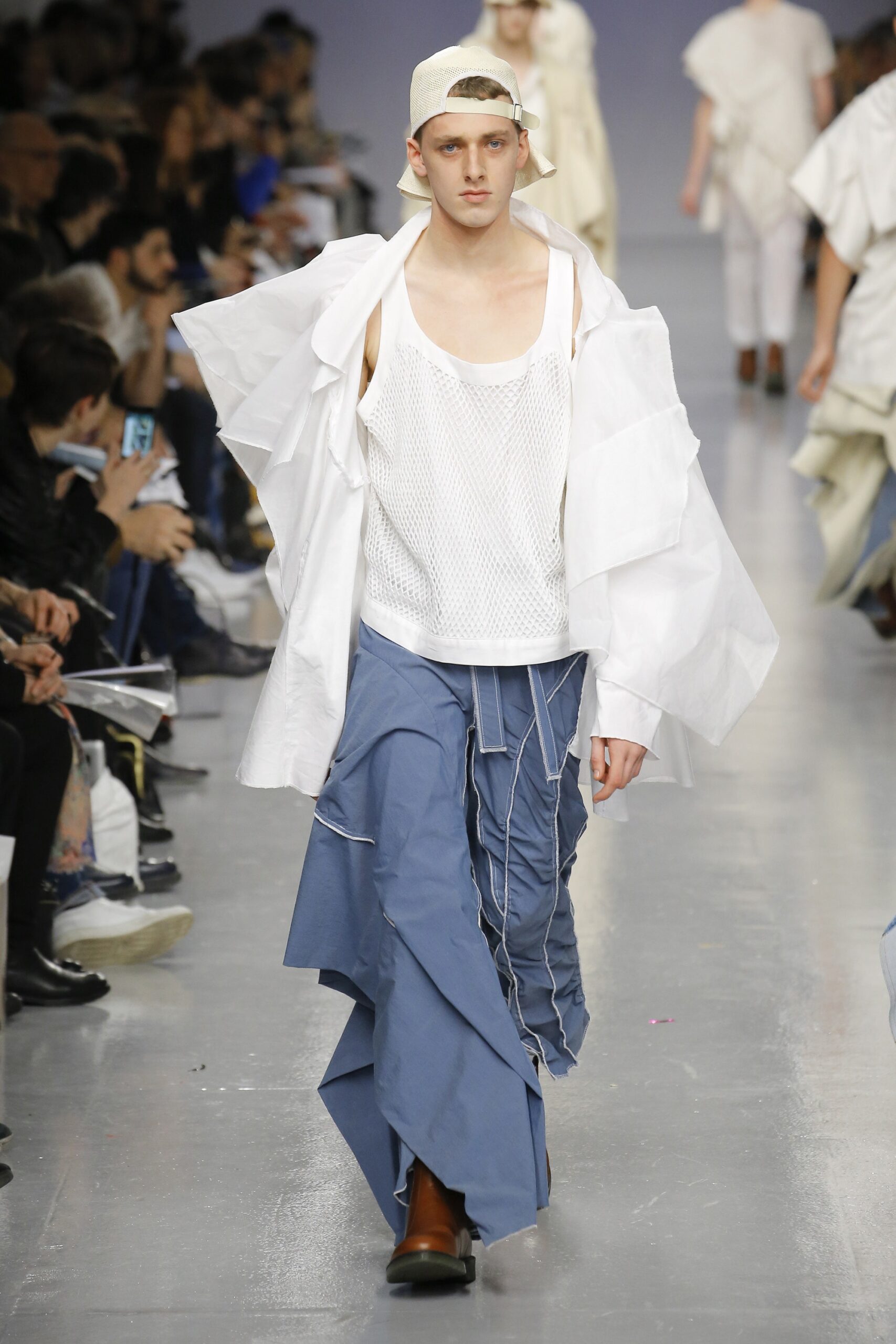 Central Saint Martins F/W 17 Look 127