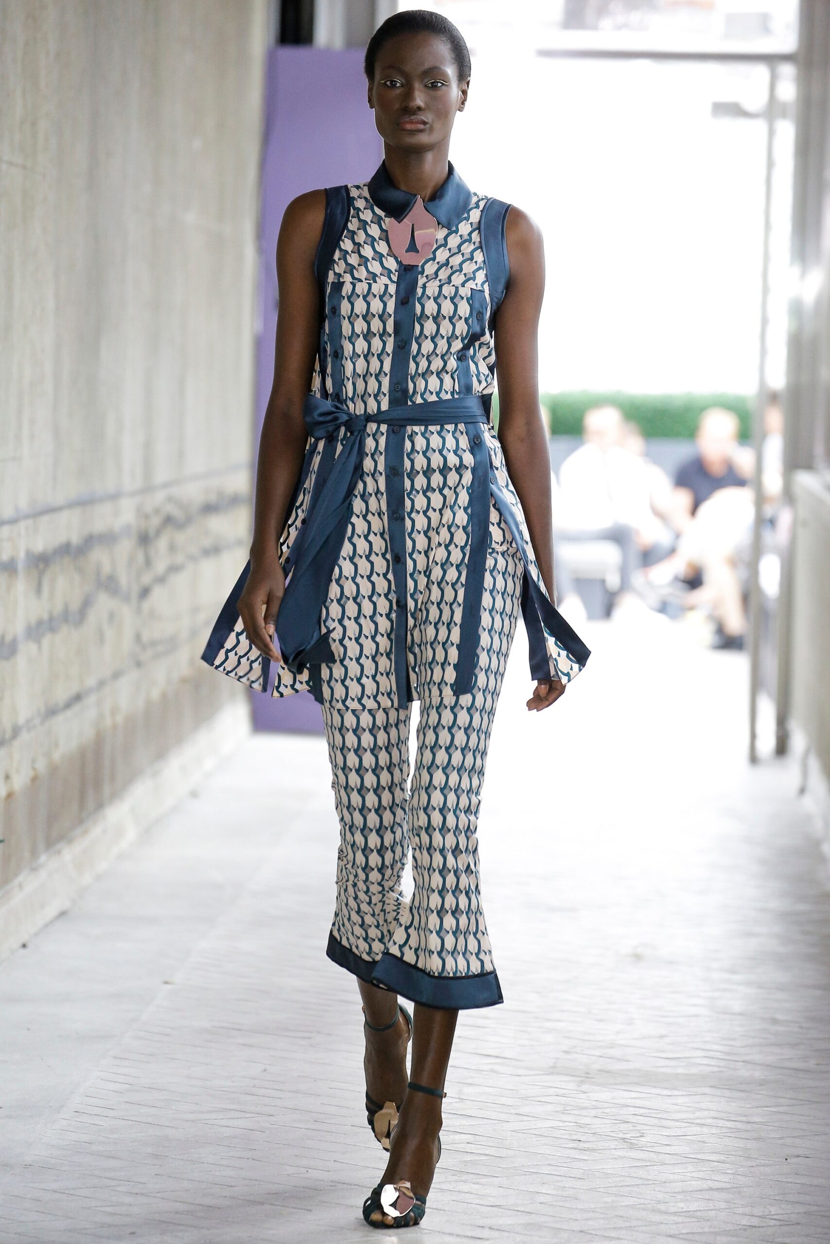 CG S/S 17 Look 306
