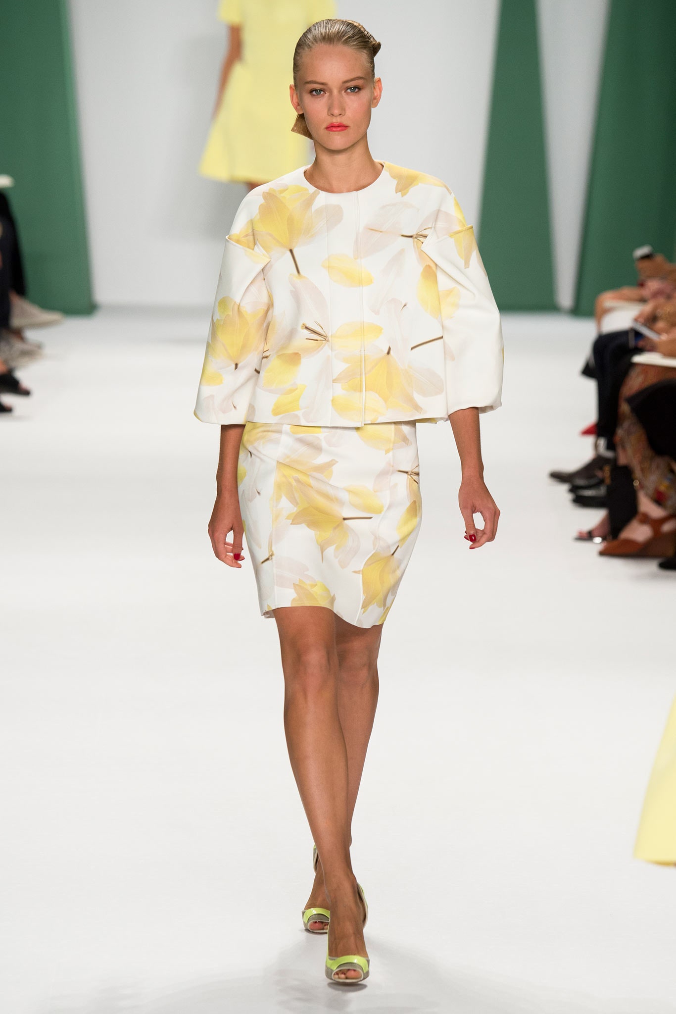 Carolina Herrera S/S 15 Look 101