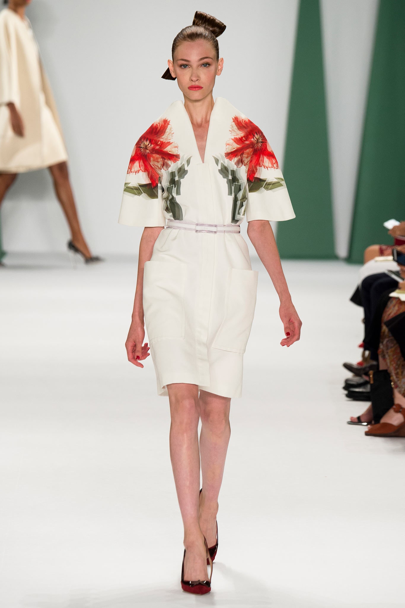 Carolina Herrera S/S 15 Look 133