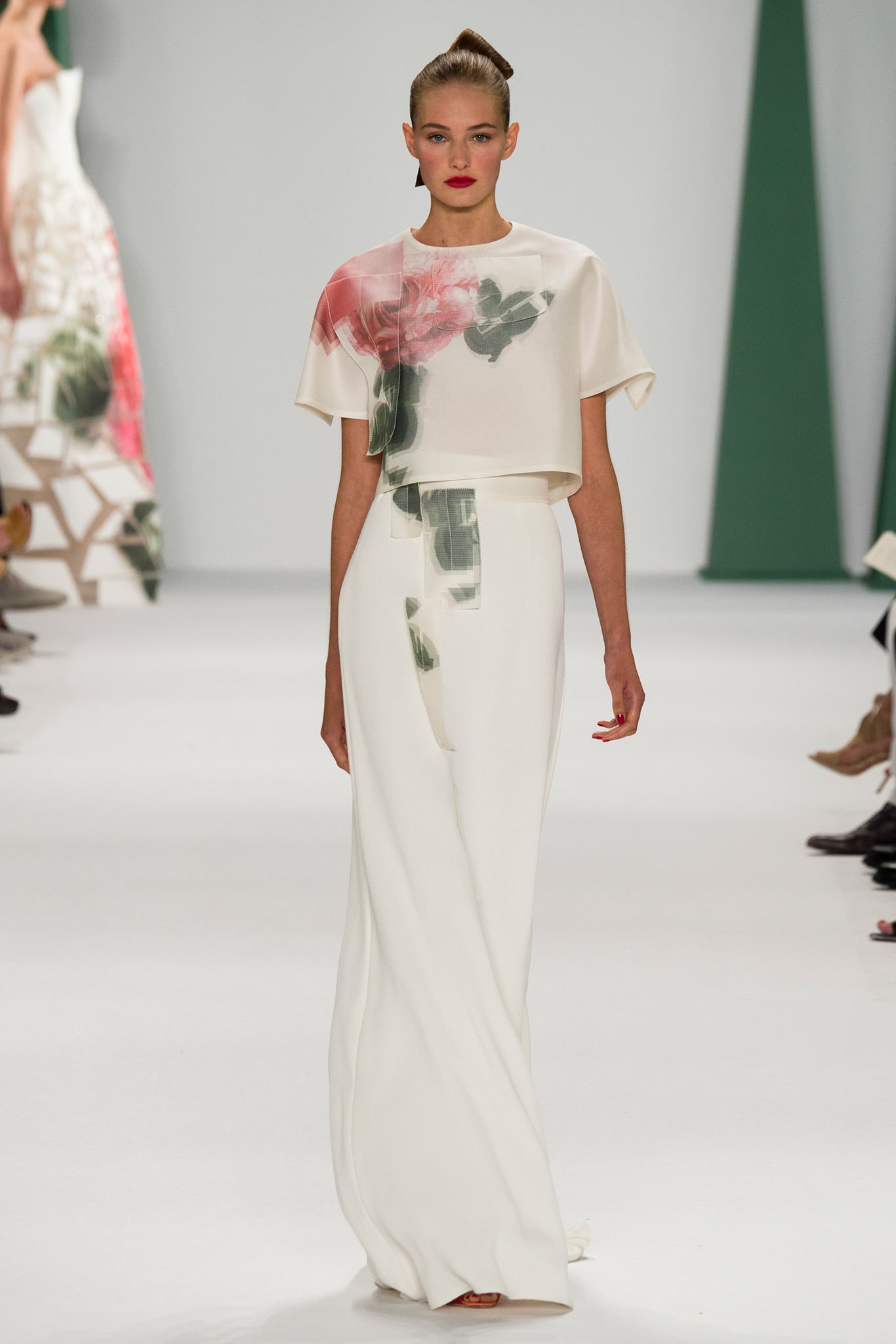 Carolina Herrera S/S 15 Look 319
