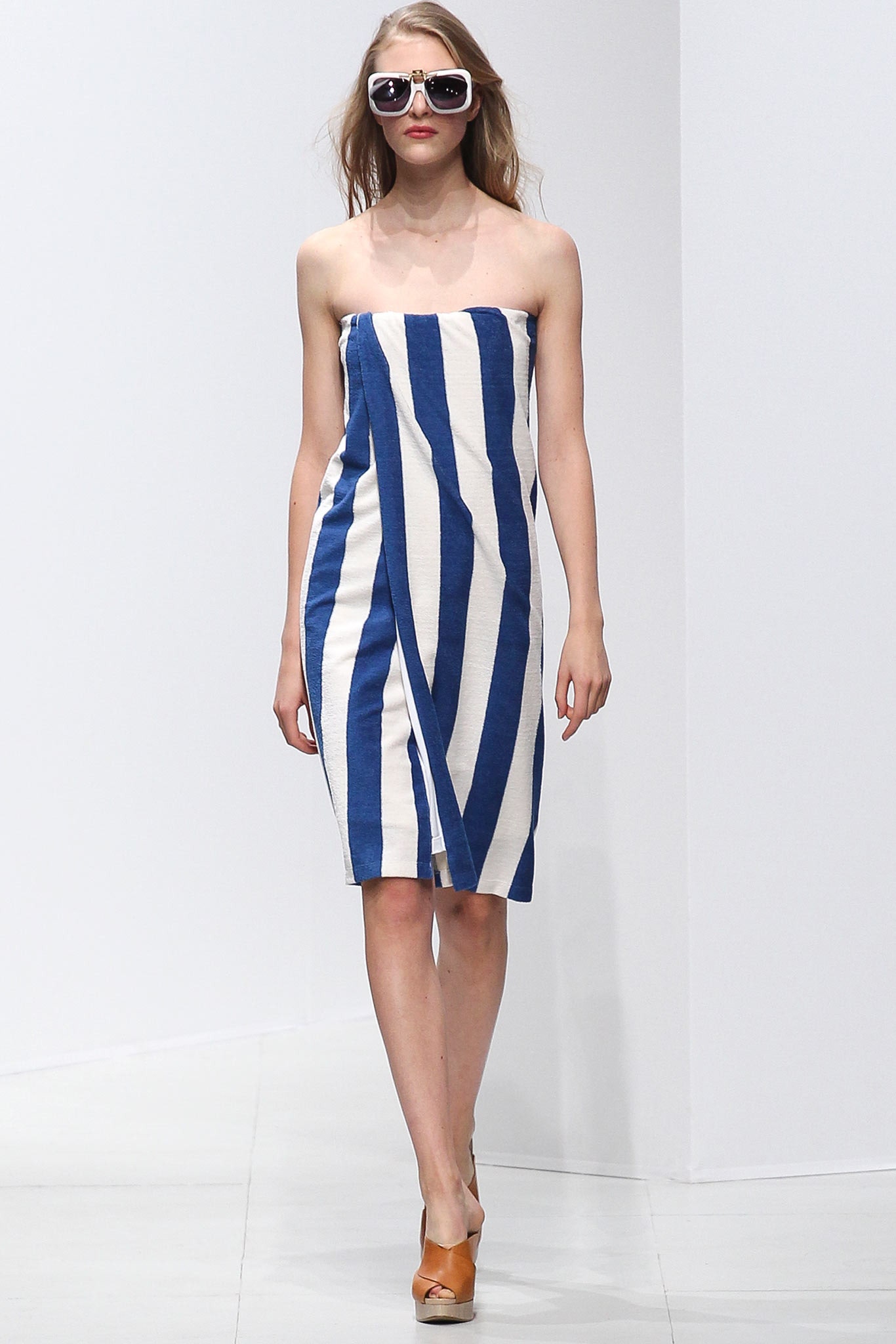 blue knit strapless asymmetric fitted striped textured midi-dress
