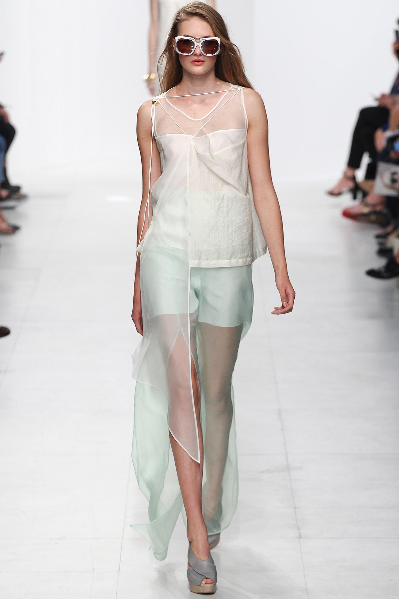 Chalayan S/S 14 Look 221
