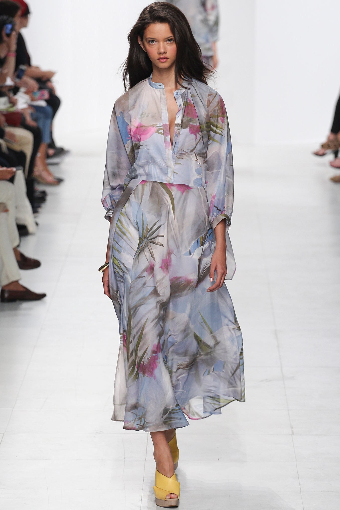 Chalayan S/S 14 Look 254