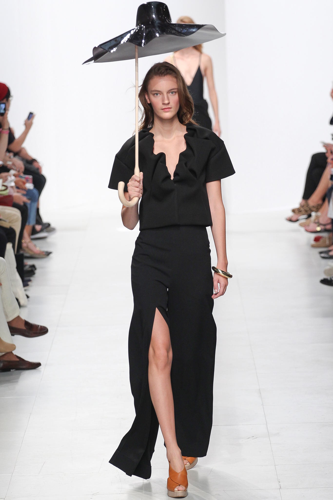 Chalayan S/S 14 Look 324