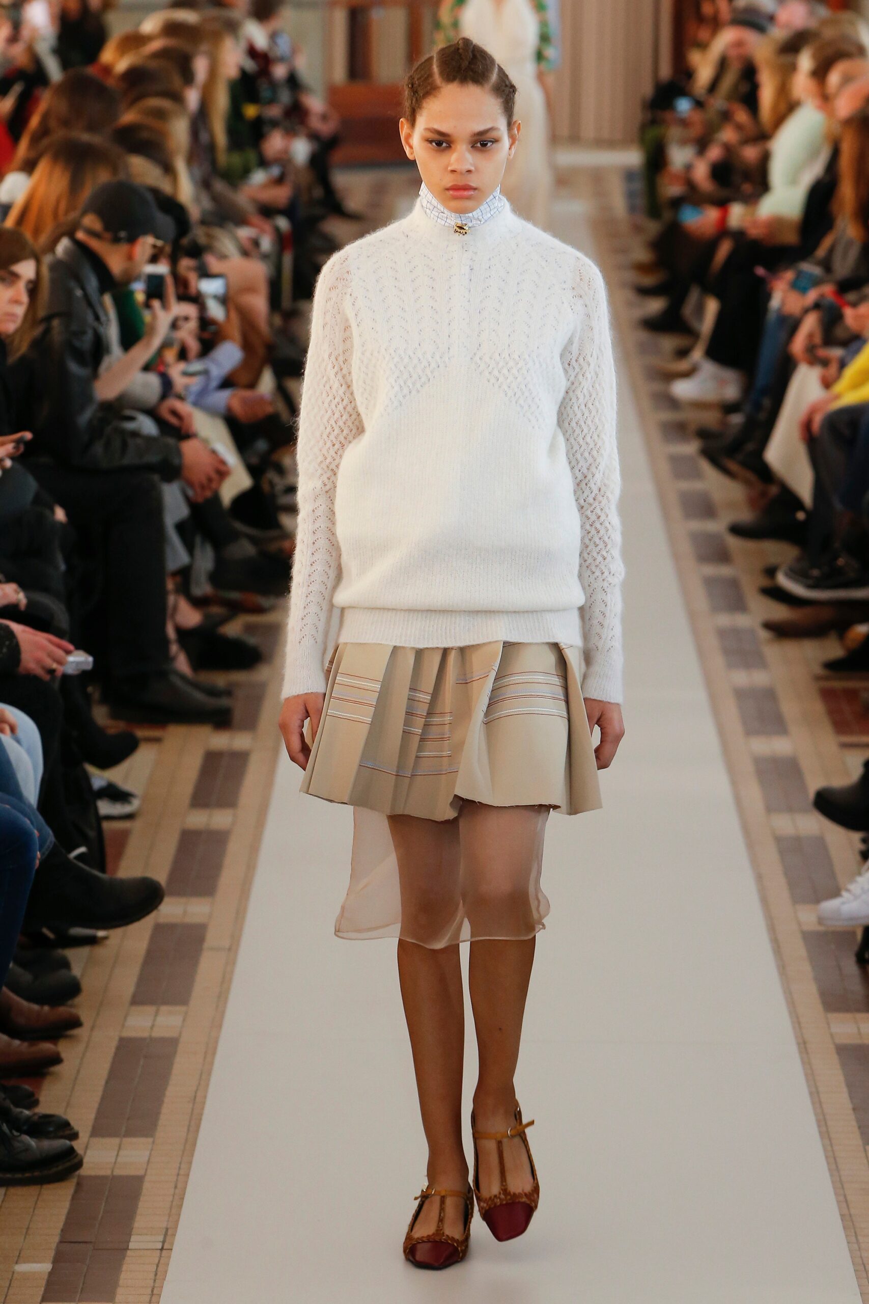 Carven F/W 18 Look 9