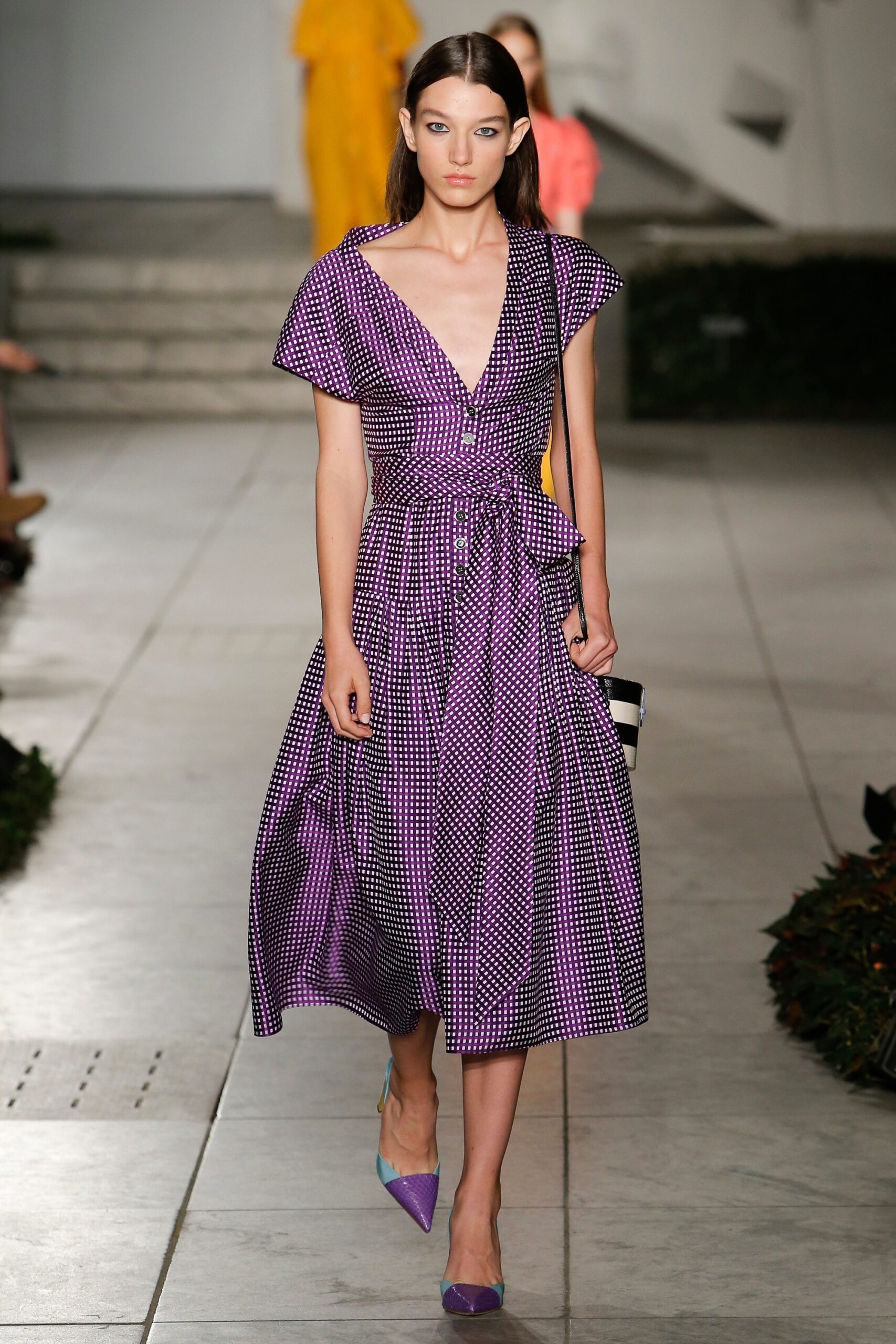 Carolina Herrera S/S 18 Look 38