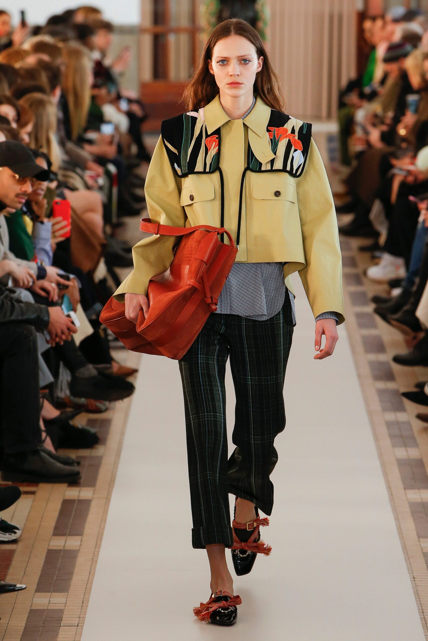 Carven F/W 18 Look 46