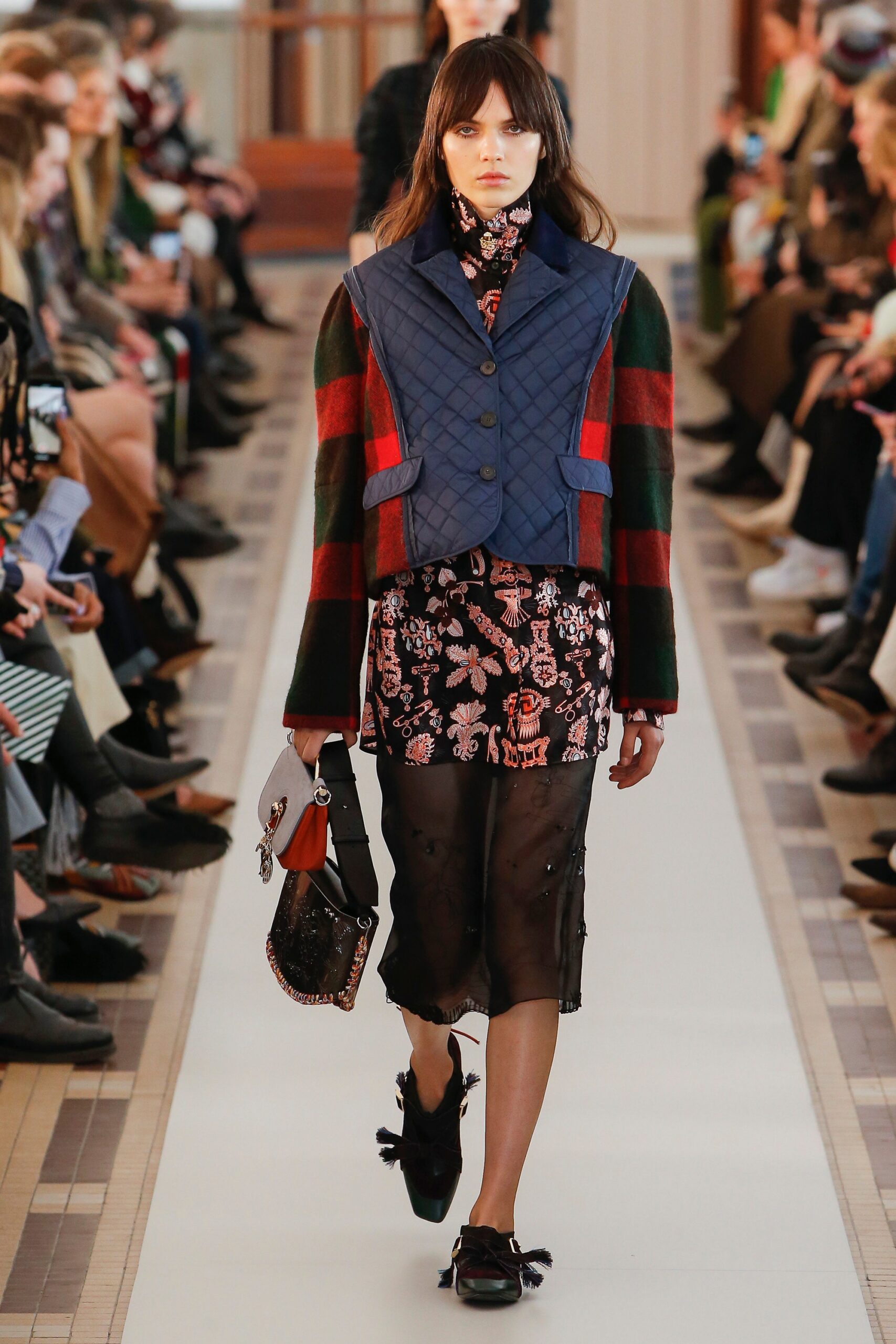 Carven F/W 18 Look 105