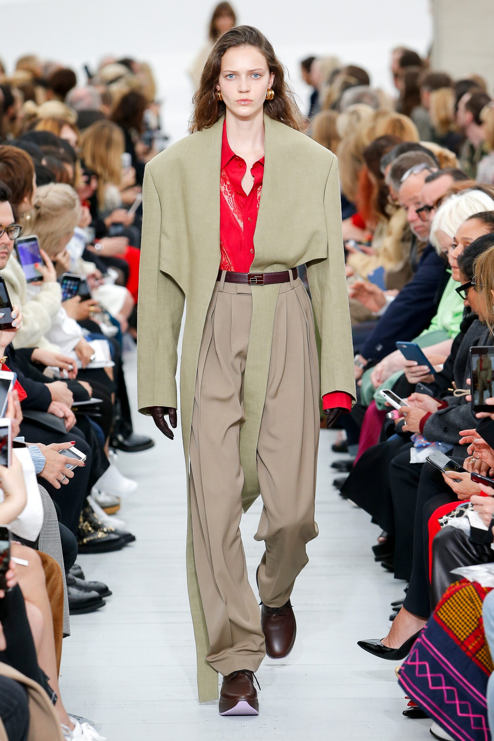 Celine S/S 18 Look 100