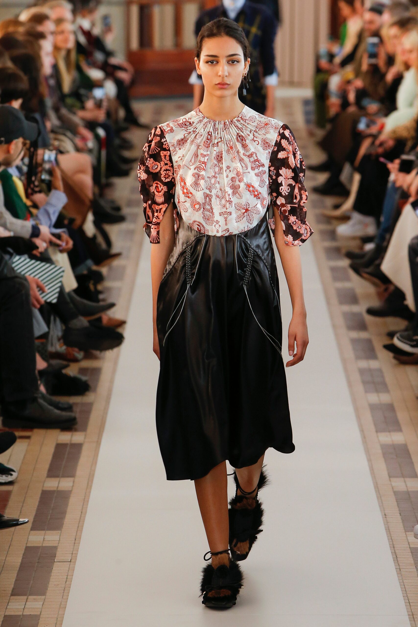 Carven F/W 18 Look 150