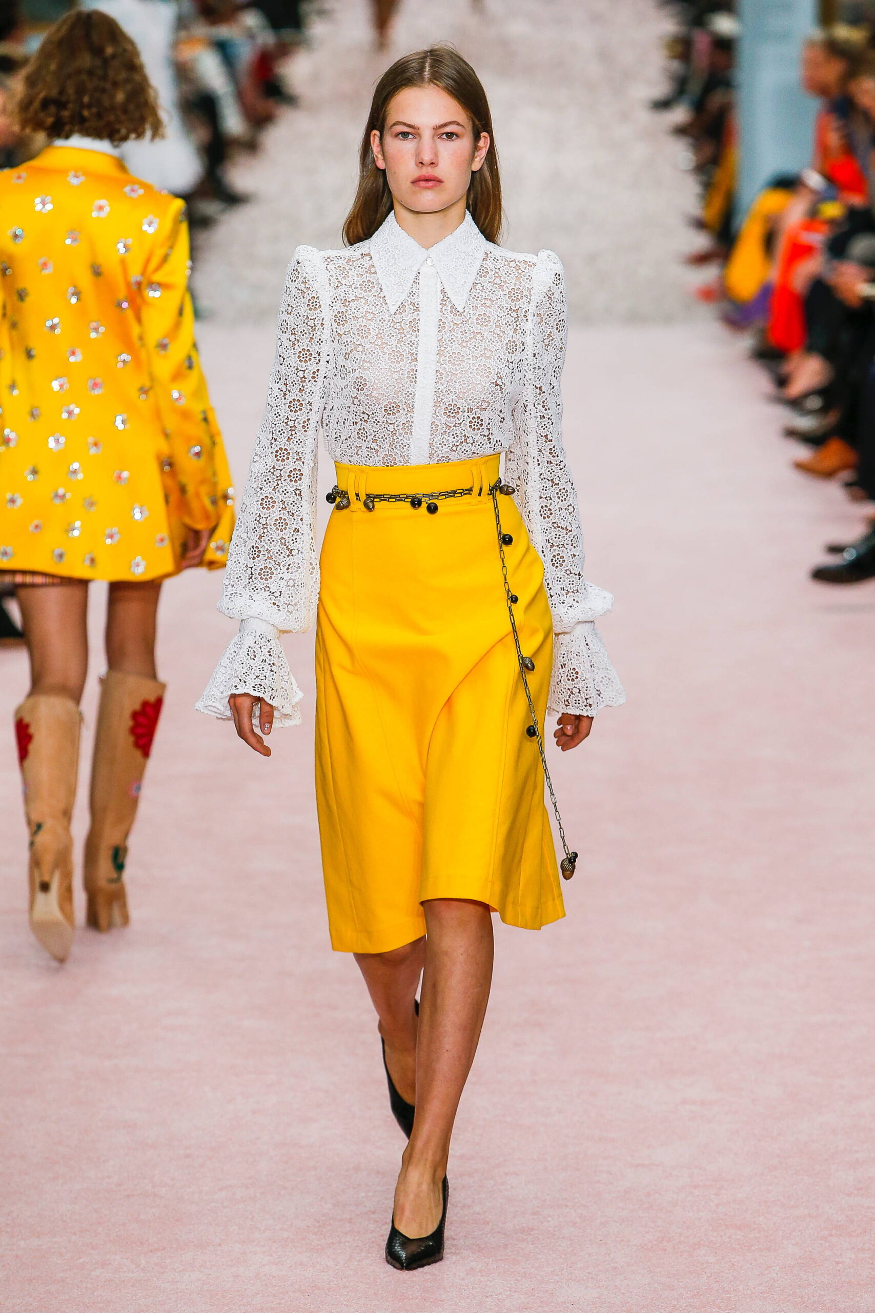 Carolina Herrera S/S 19 Look 203