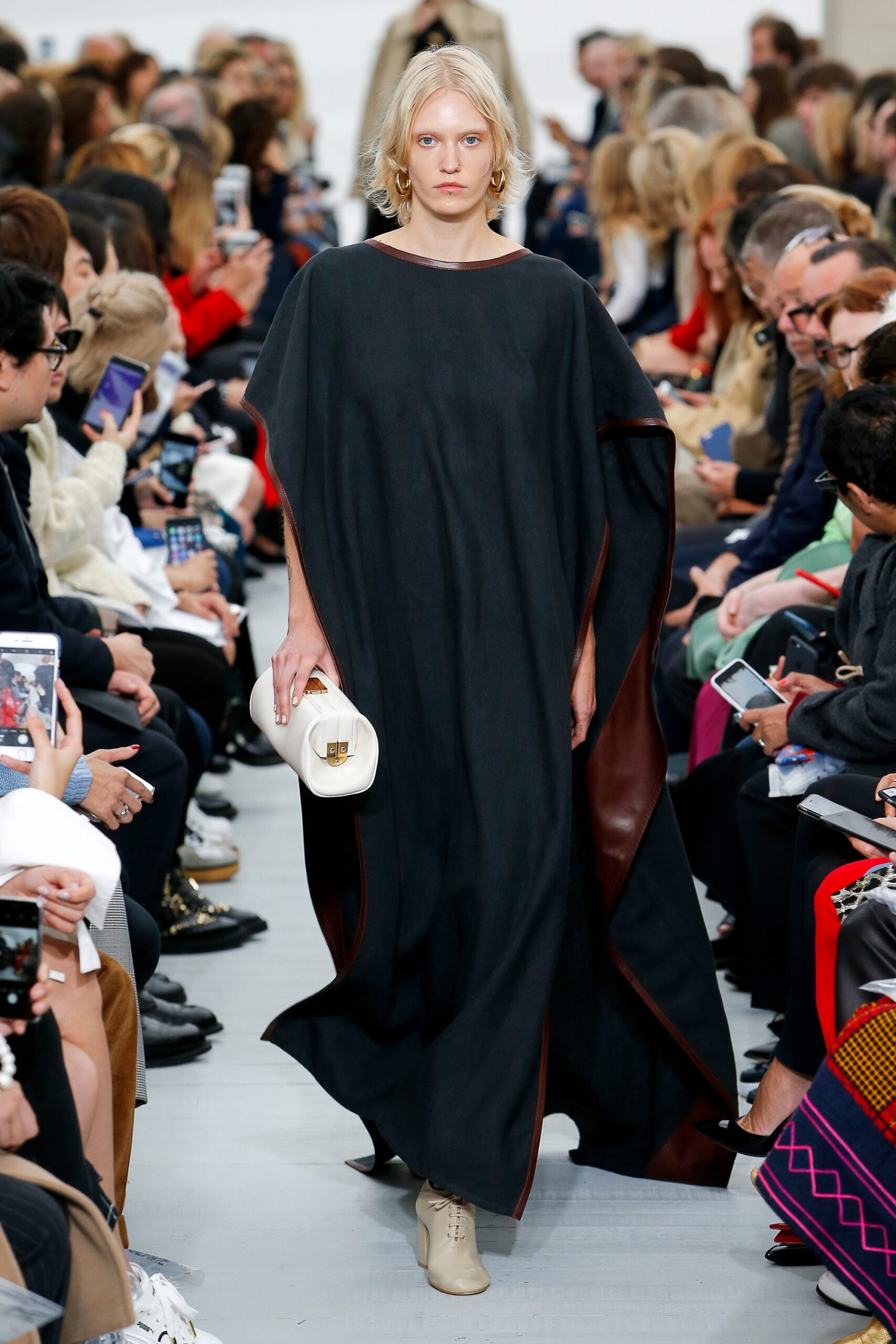 Celine S/S 18 Look 123