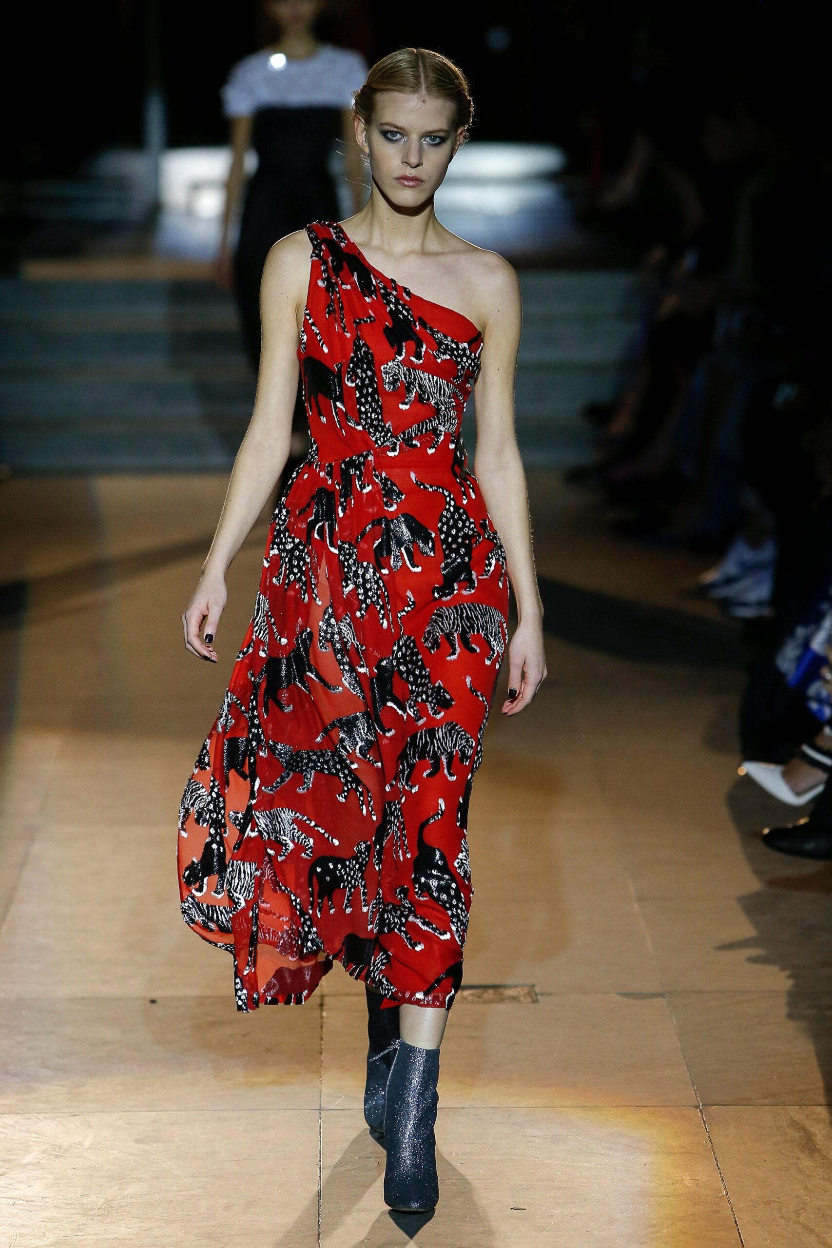 Carolina Herrera F/W 18 Look 172