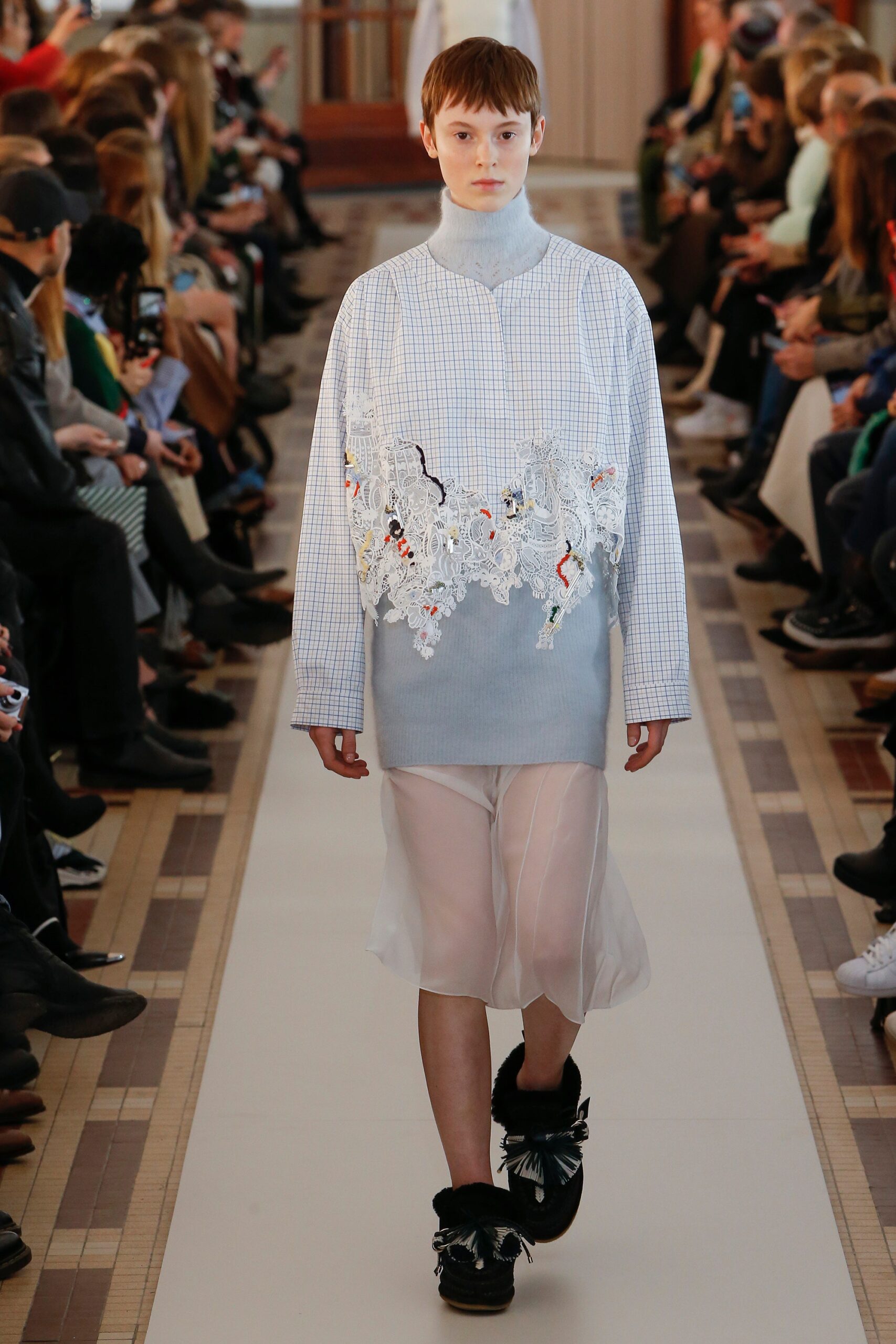 Carven F/W 18 Look 261