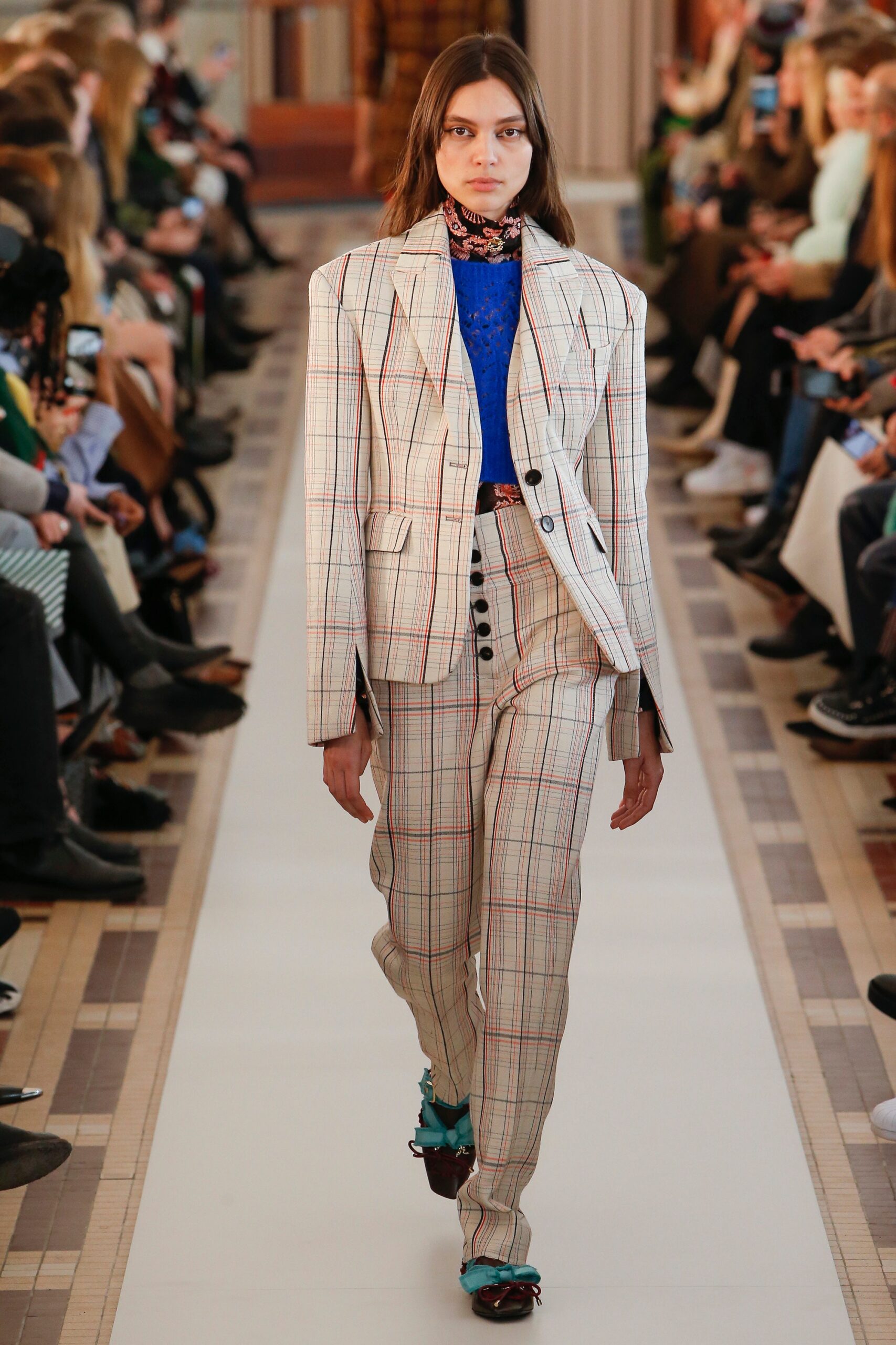 Carven F/W 18 Look 291