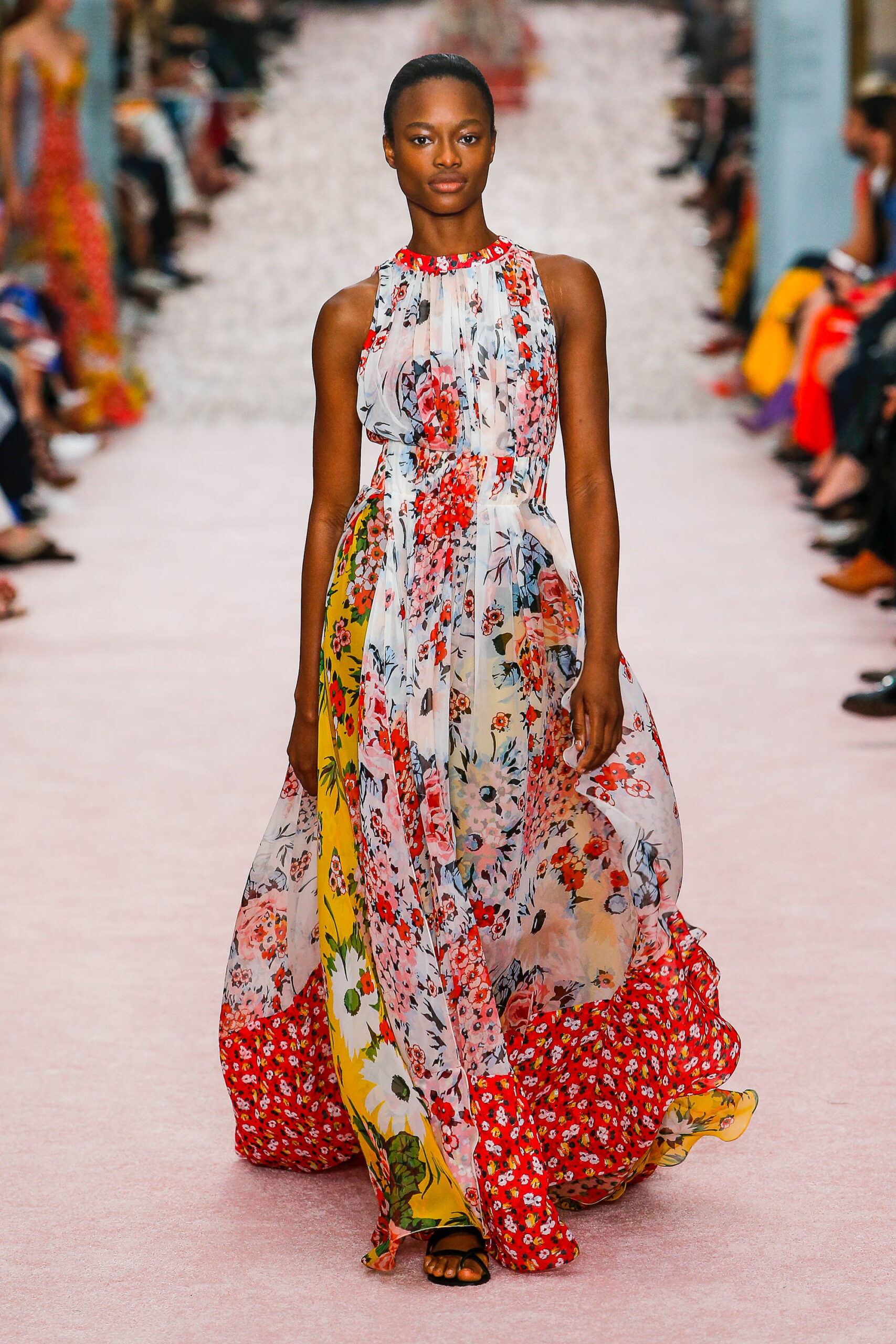 Carolina Herrera S/S 19 Look 394