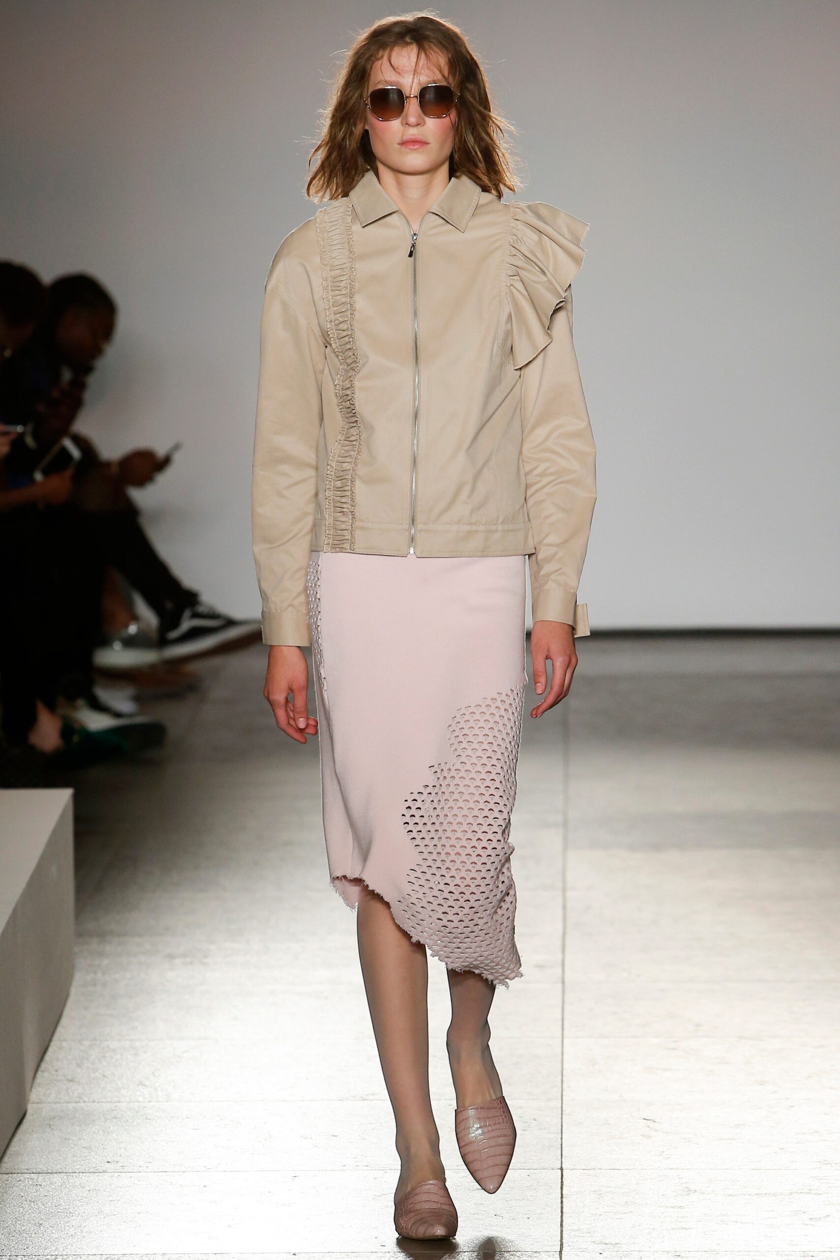 Calvin Luo S/S 18 Look 205
