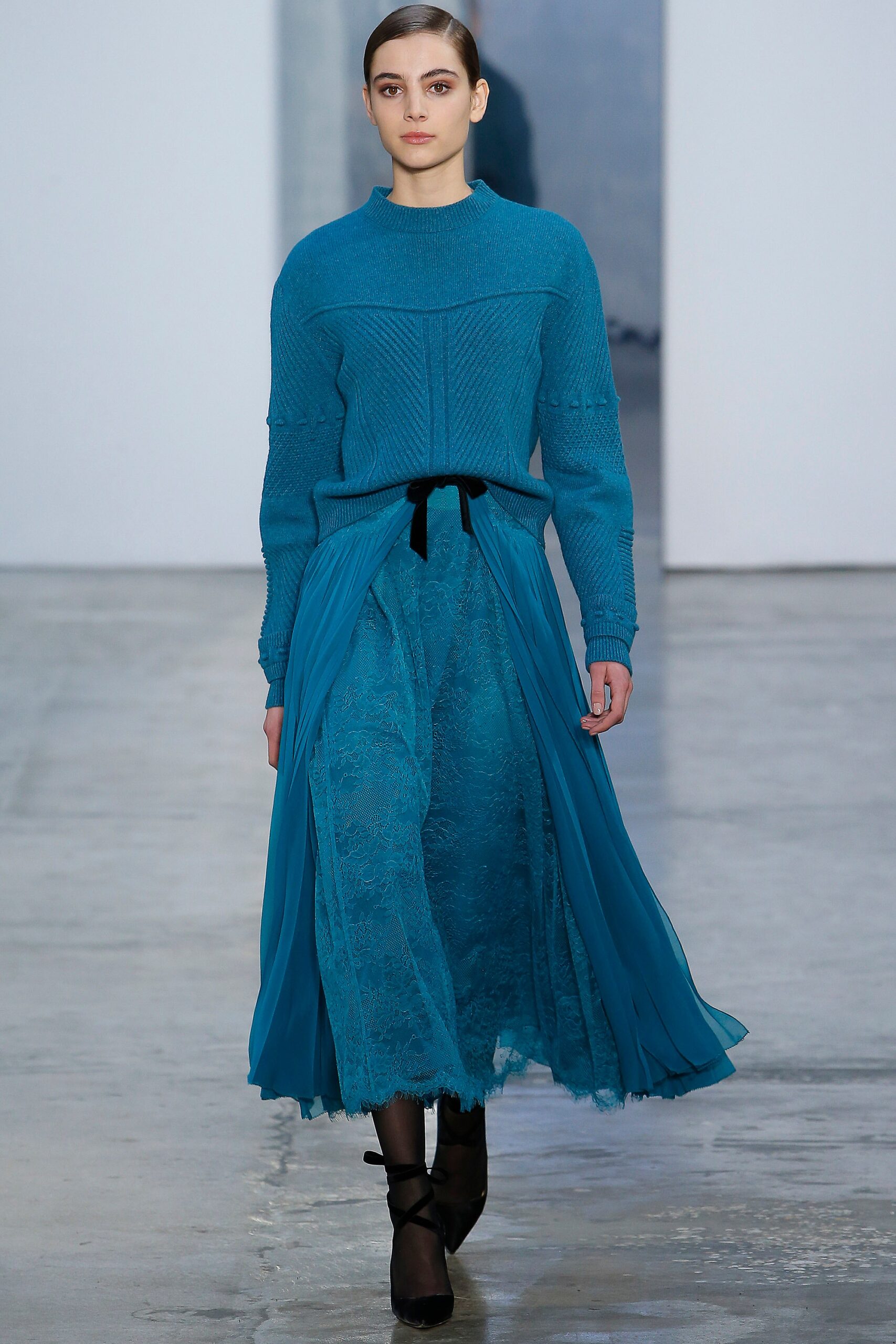 Carolina Herrera F/W 17 Look 244