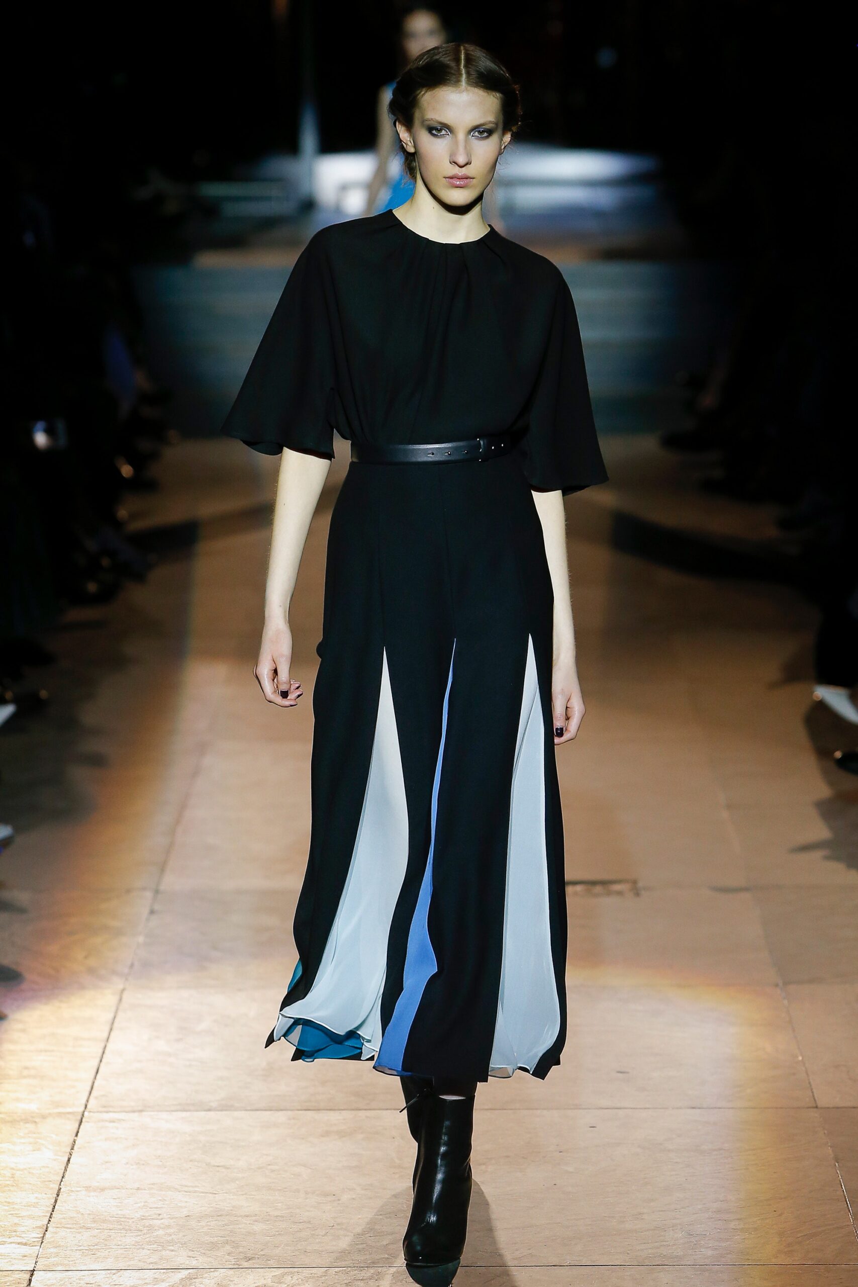 Carolina Herrera F/W 18 Look 322