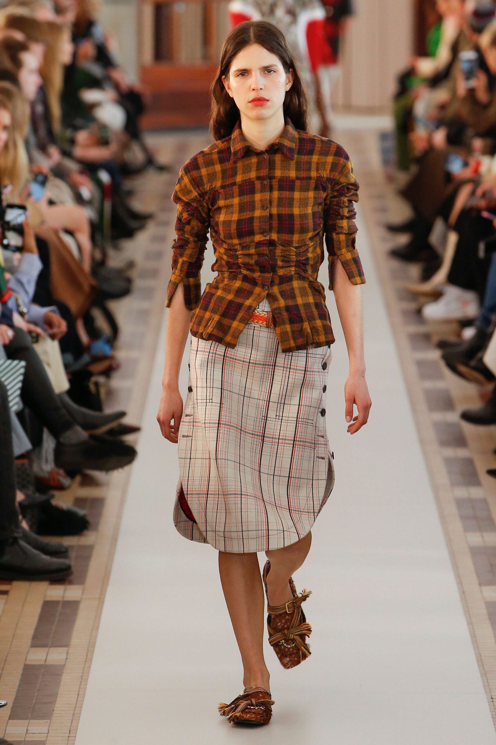 Carven F/W 18 Look 347
