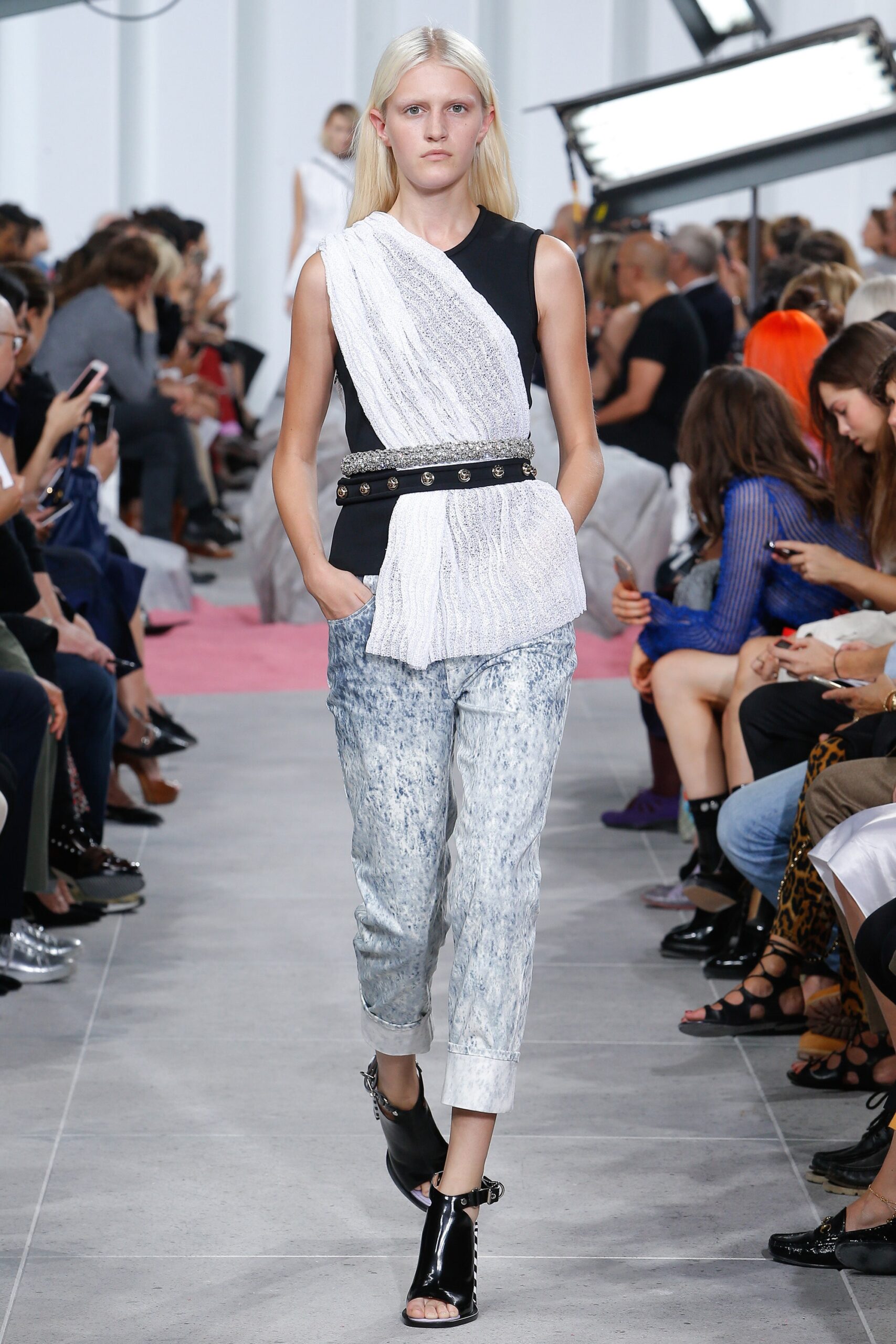 Carven S/S 17 Look 297