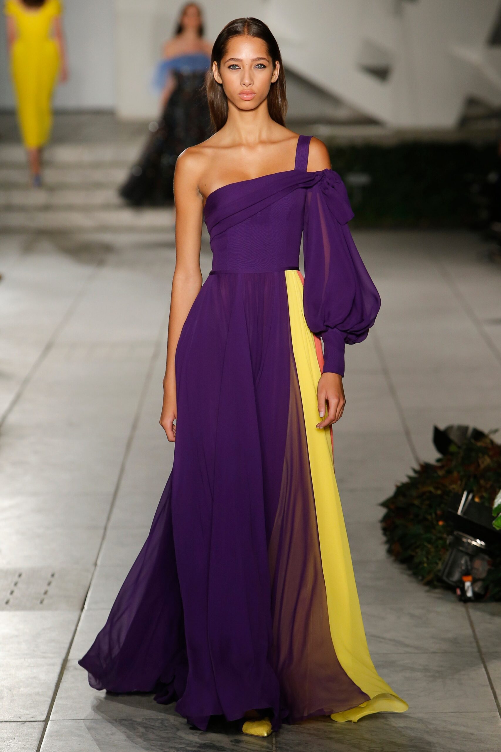 Carolina Herrera S/S 18 Look 443