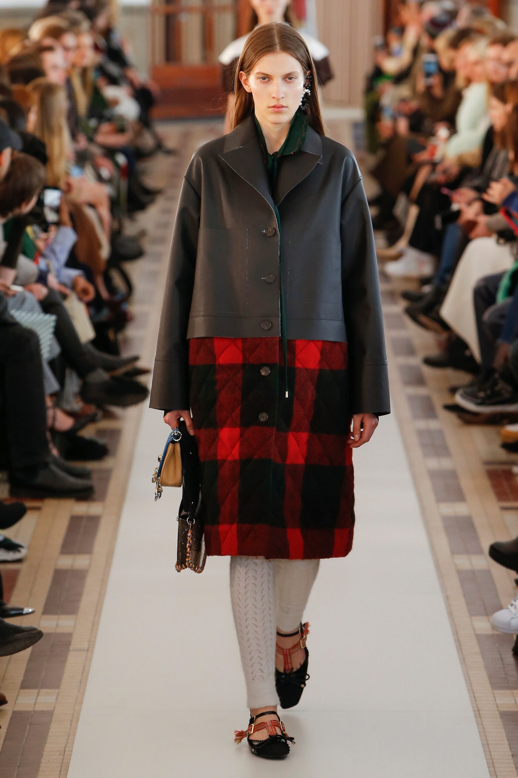Carven F/W 18 Look 382