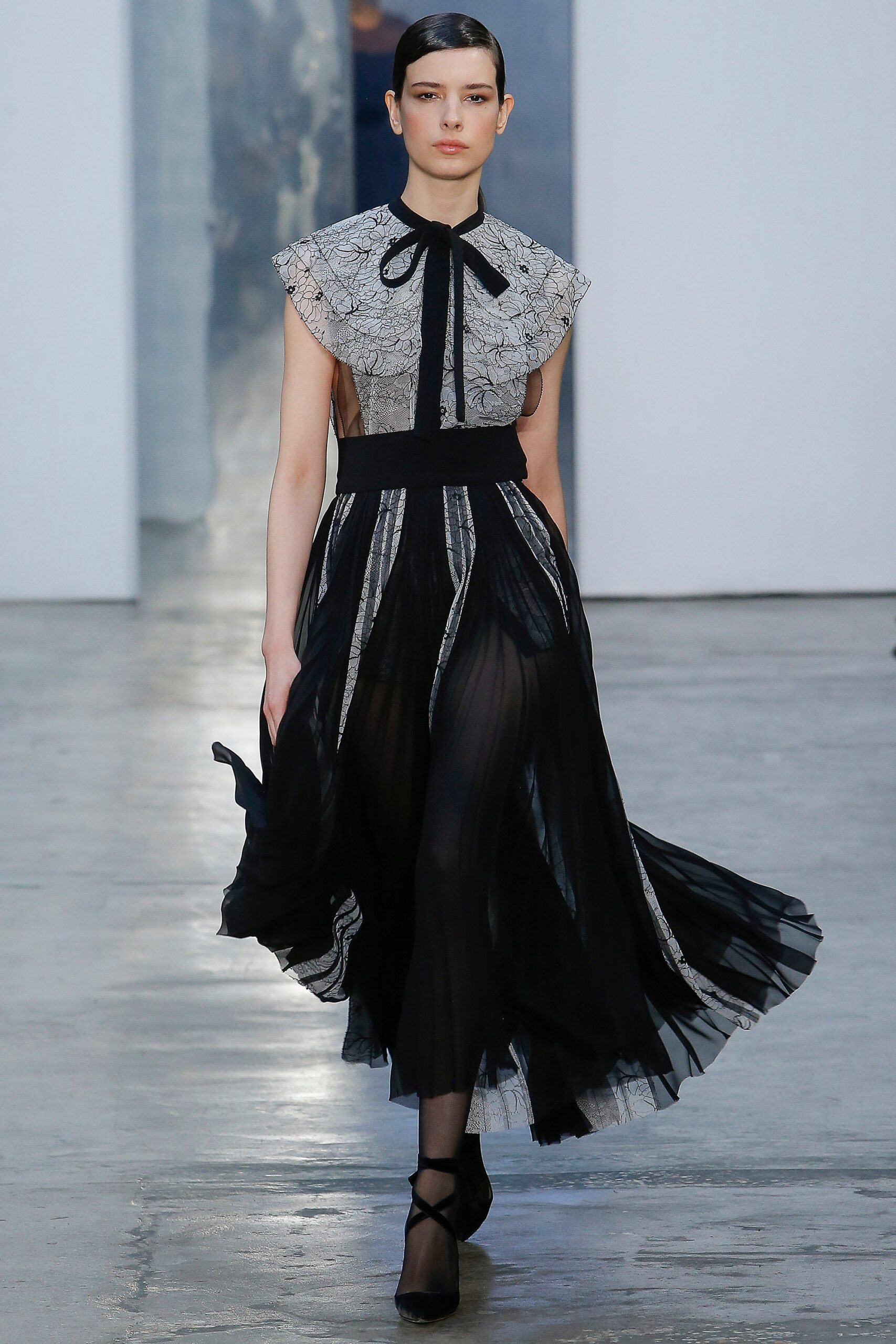 Carolina Herrera F/W 17 Look 317