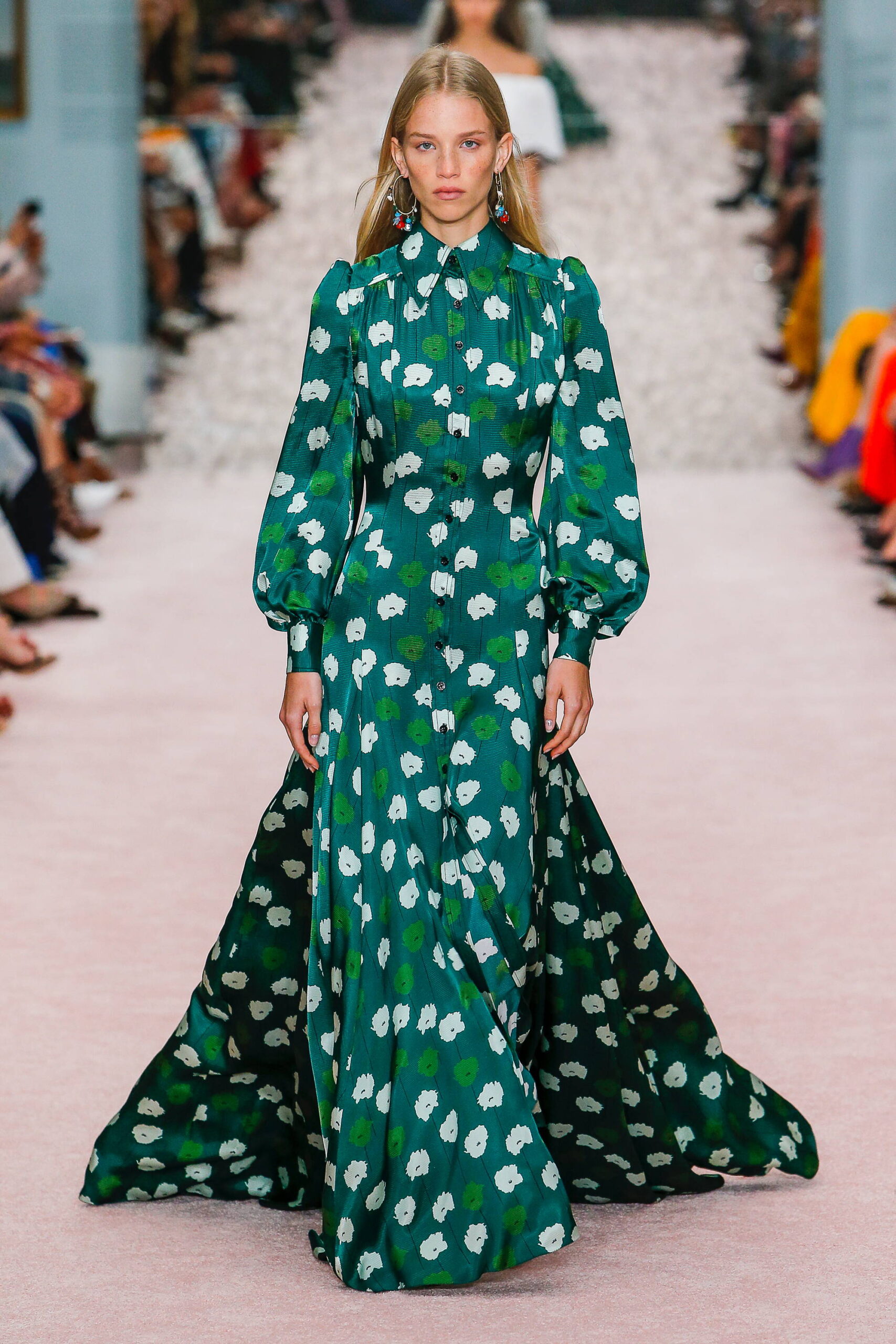 Carolina Herrera S/S 19 Look 533