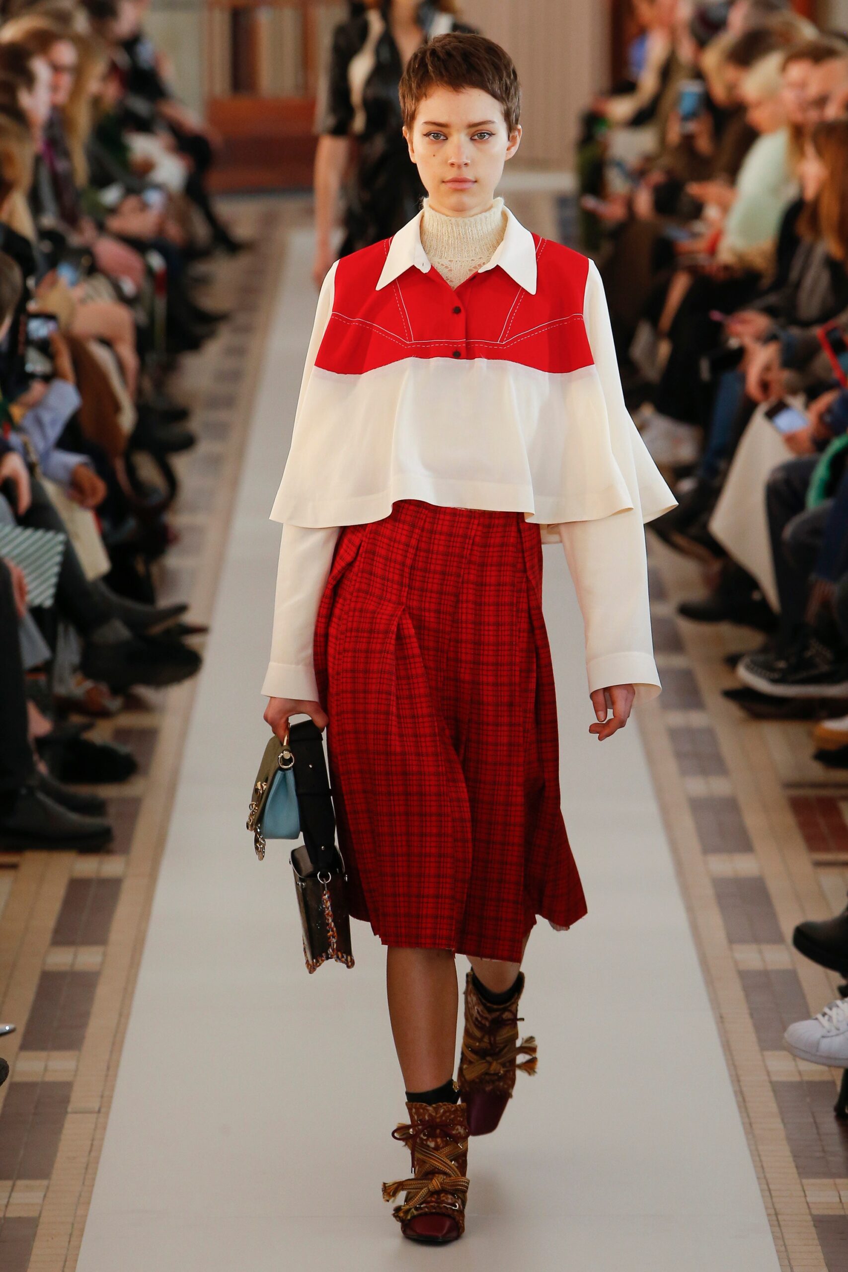 Carven F/W 18 Look 429