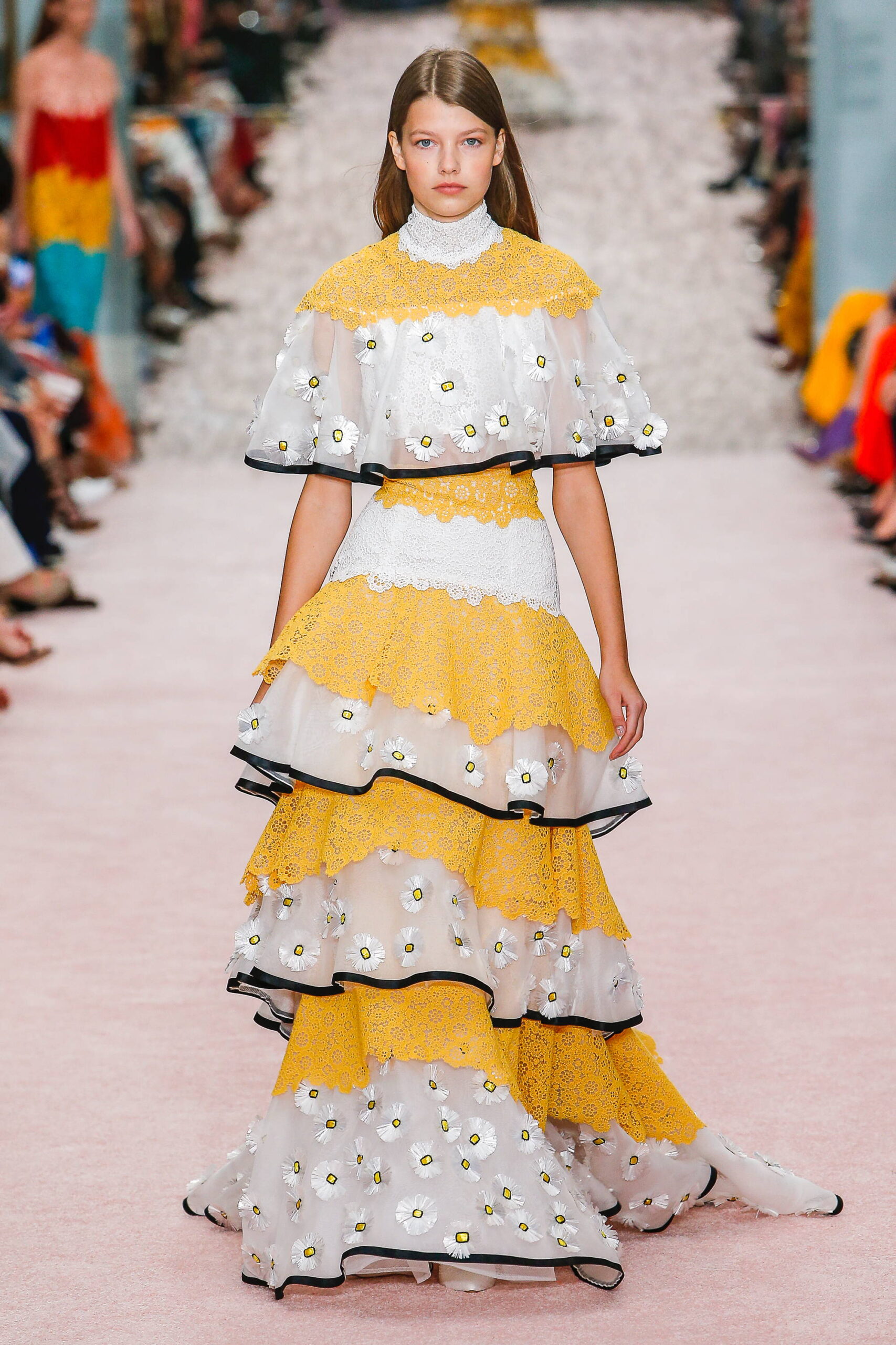 Carolina Herrera S/S 19 Look 602