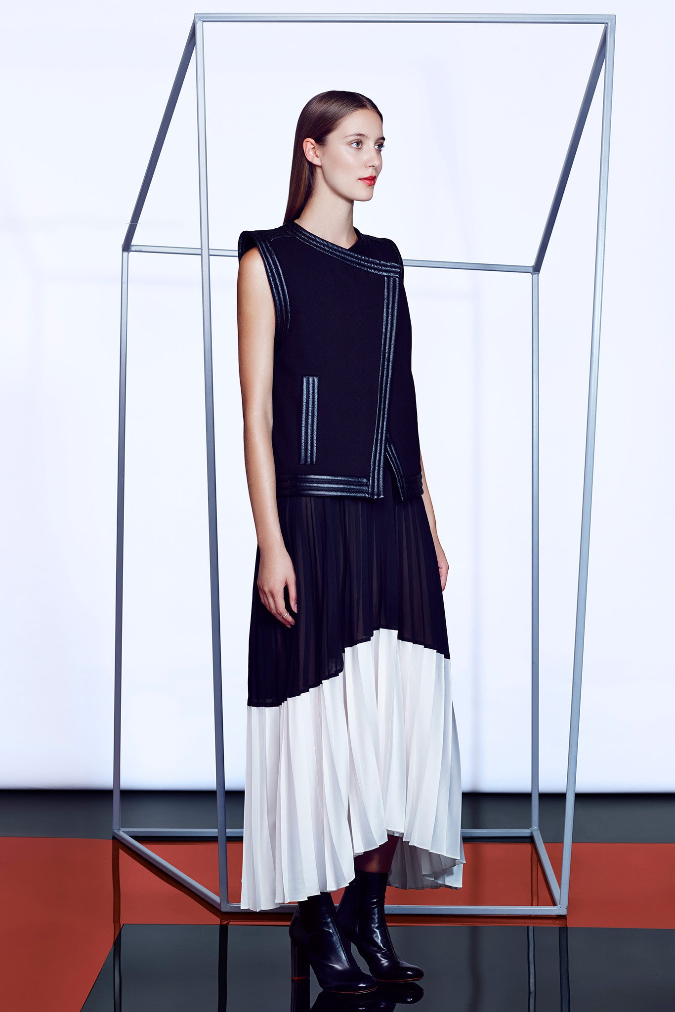 black and white pleated chiffon skirt