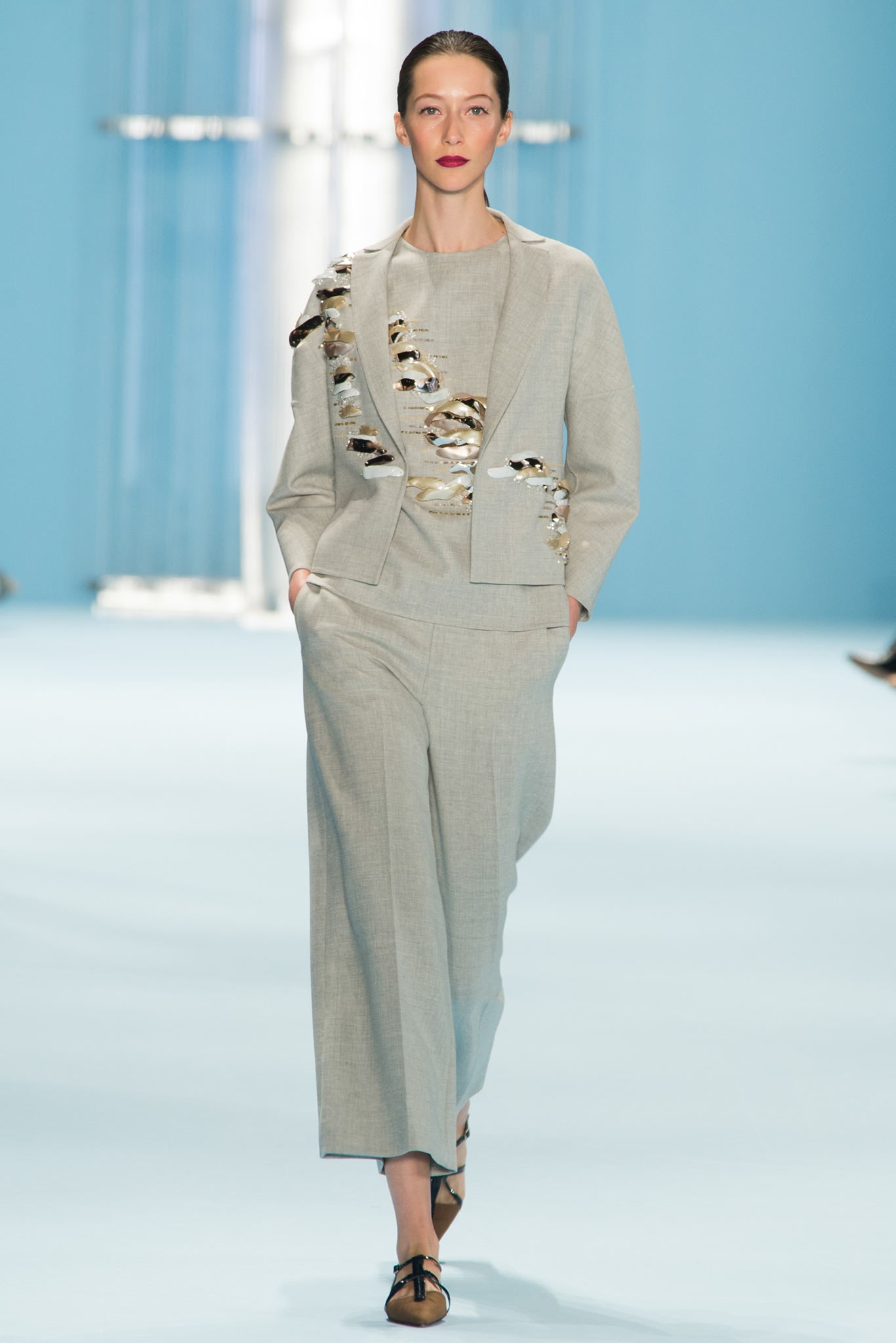 Carolina Herrera F/W 15 Look 111