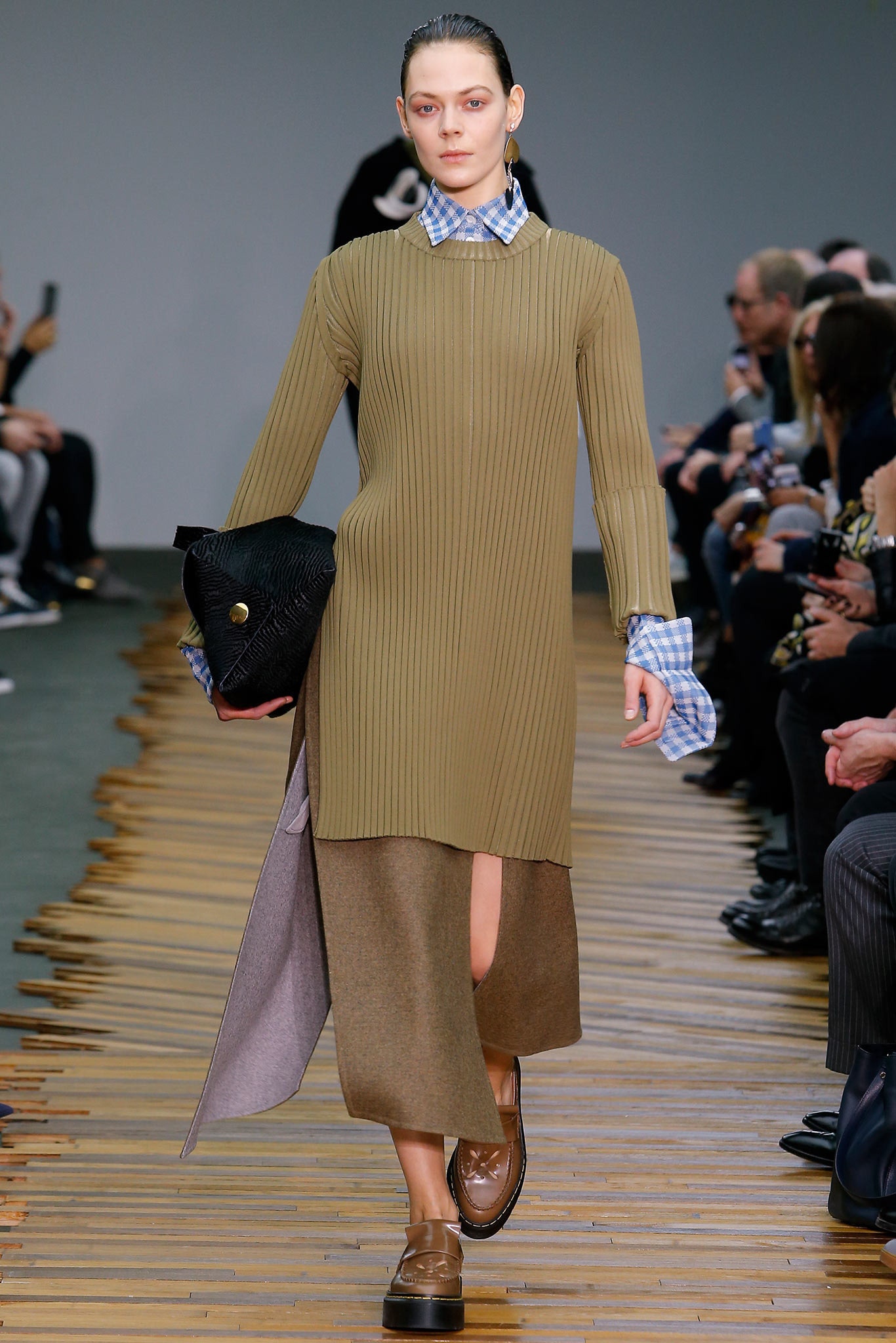 Celine F/W 14 Look 28
