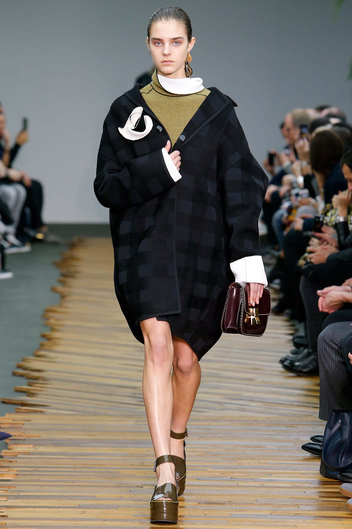 Celine F/W 14 Look 32