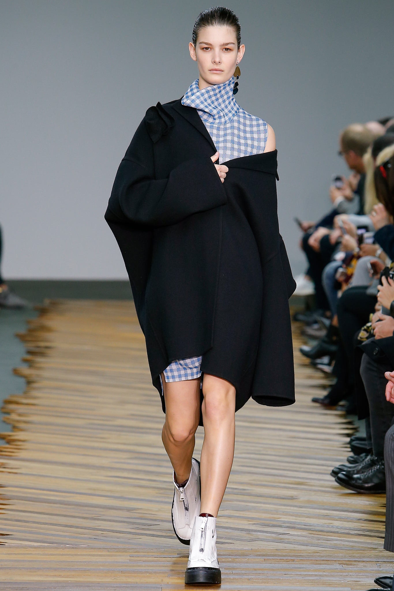 Celine F/W 14 Look 44