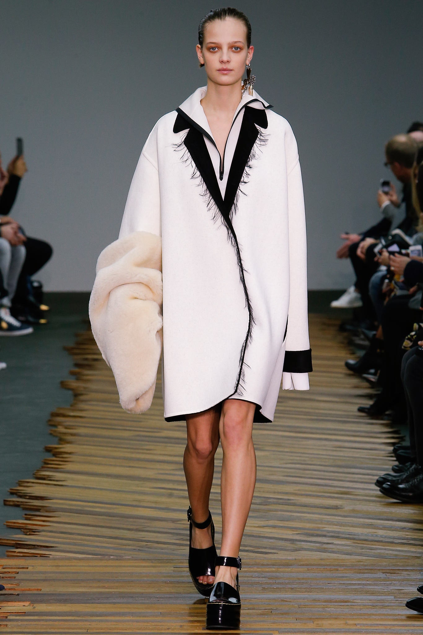 Celine F/W 14 Look 80