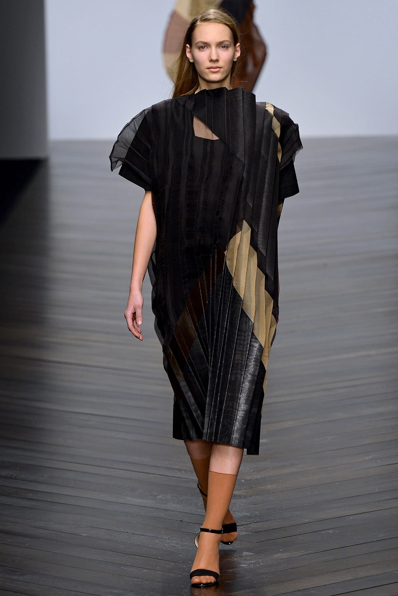 Central Saint Martins F/W 13 Look 54