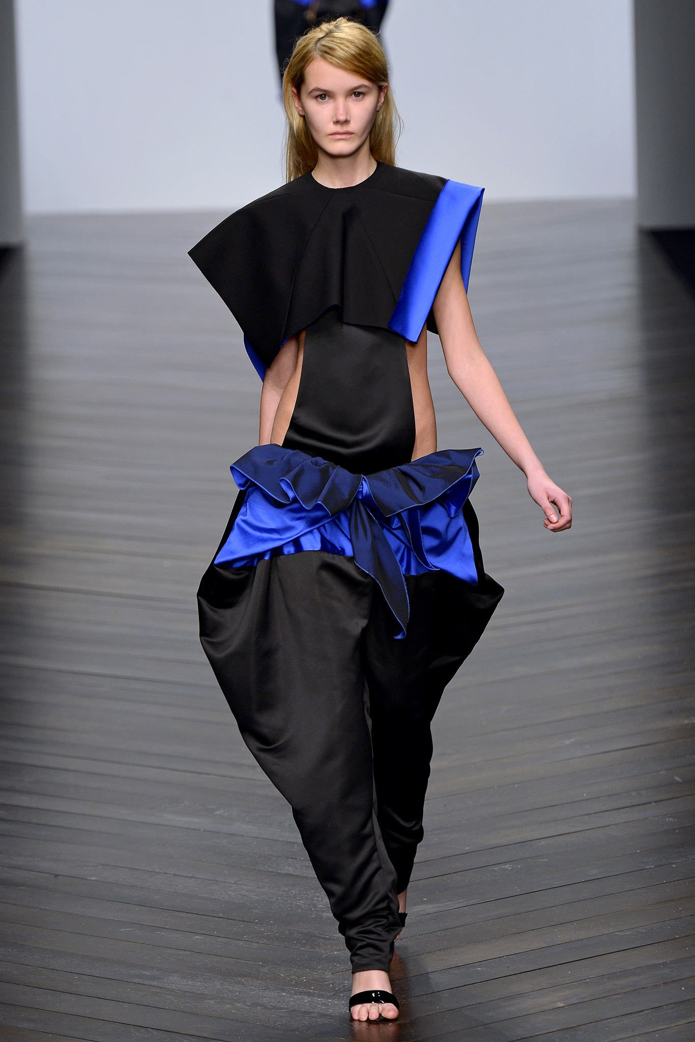 Central Saint Martins F/W 13 Look 85
